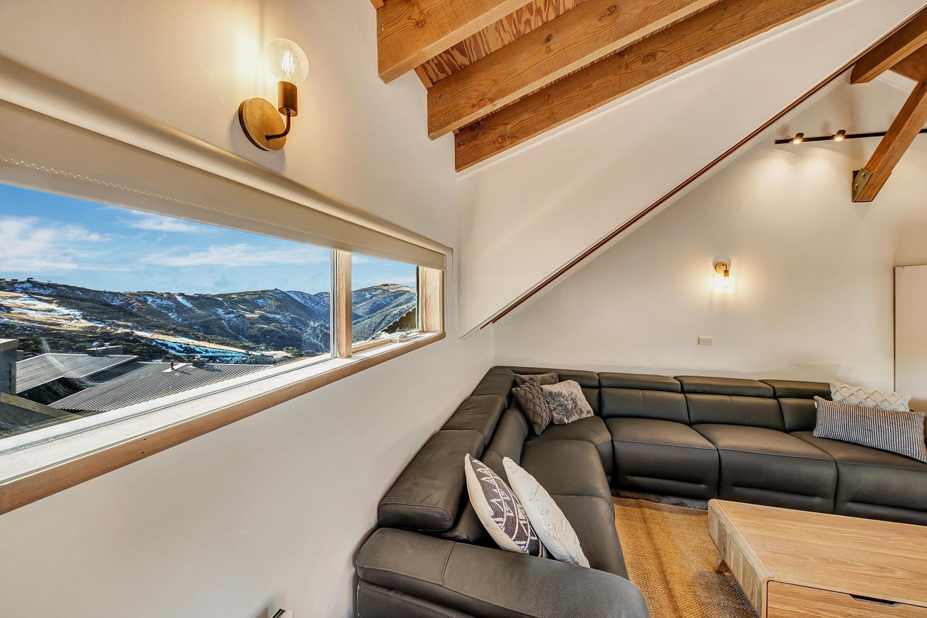 The Penthouse @ Alpine Haven view 5