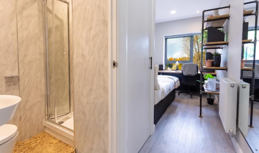 Cosy Ensuite Bedrooms at Electric Press near Sheffield City Centre