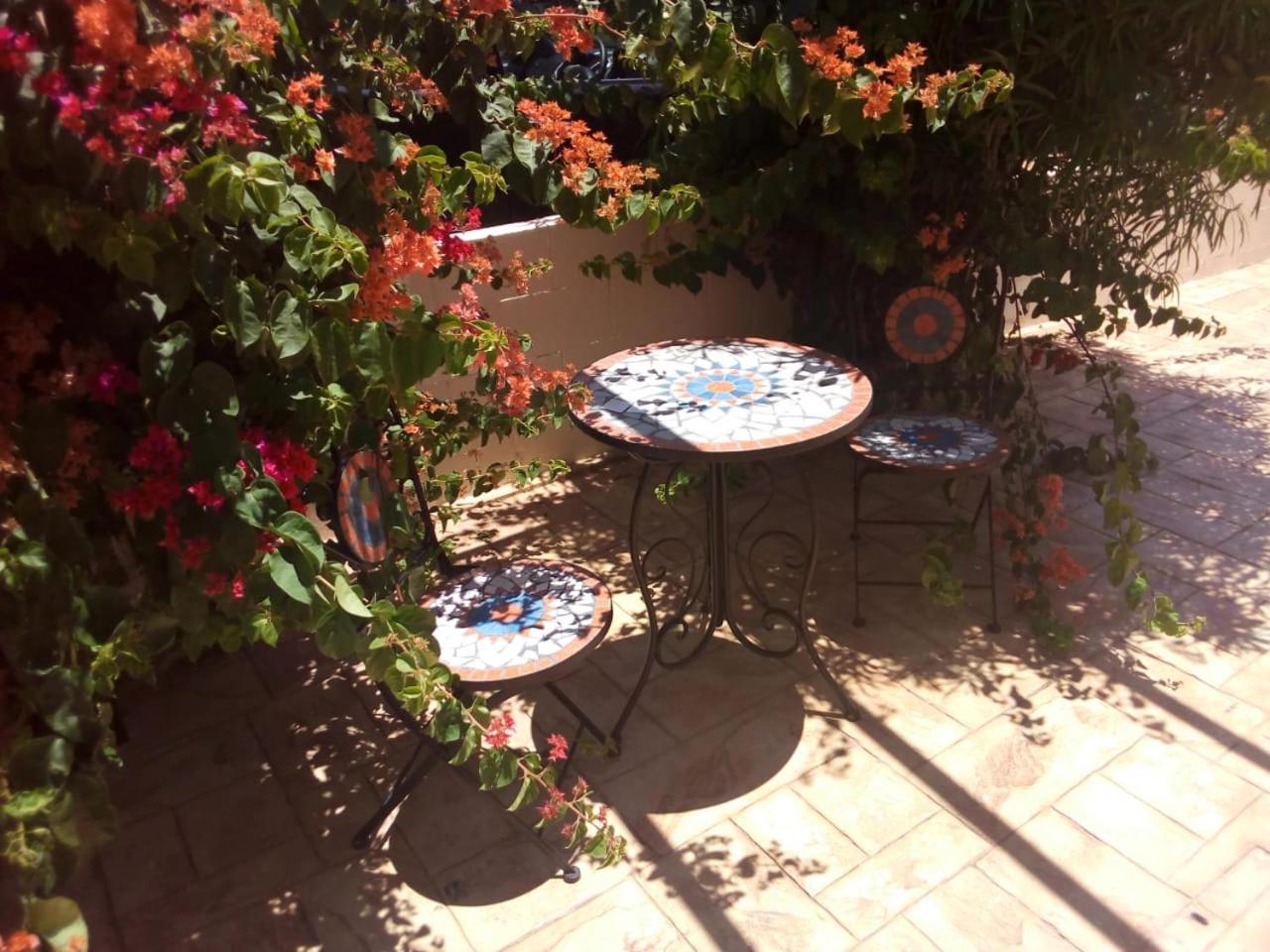 Summer Breeze - Cheerful 2 bedroom villa with pool