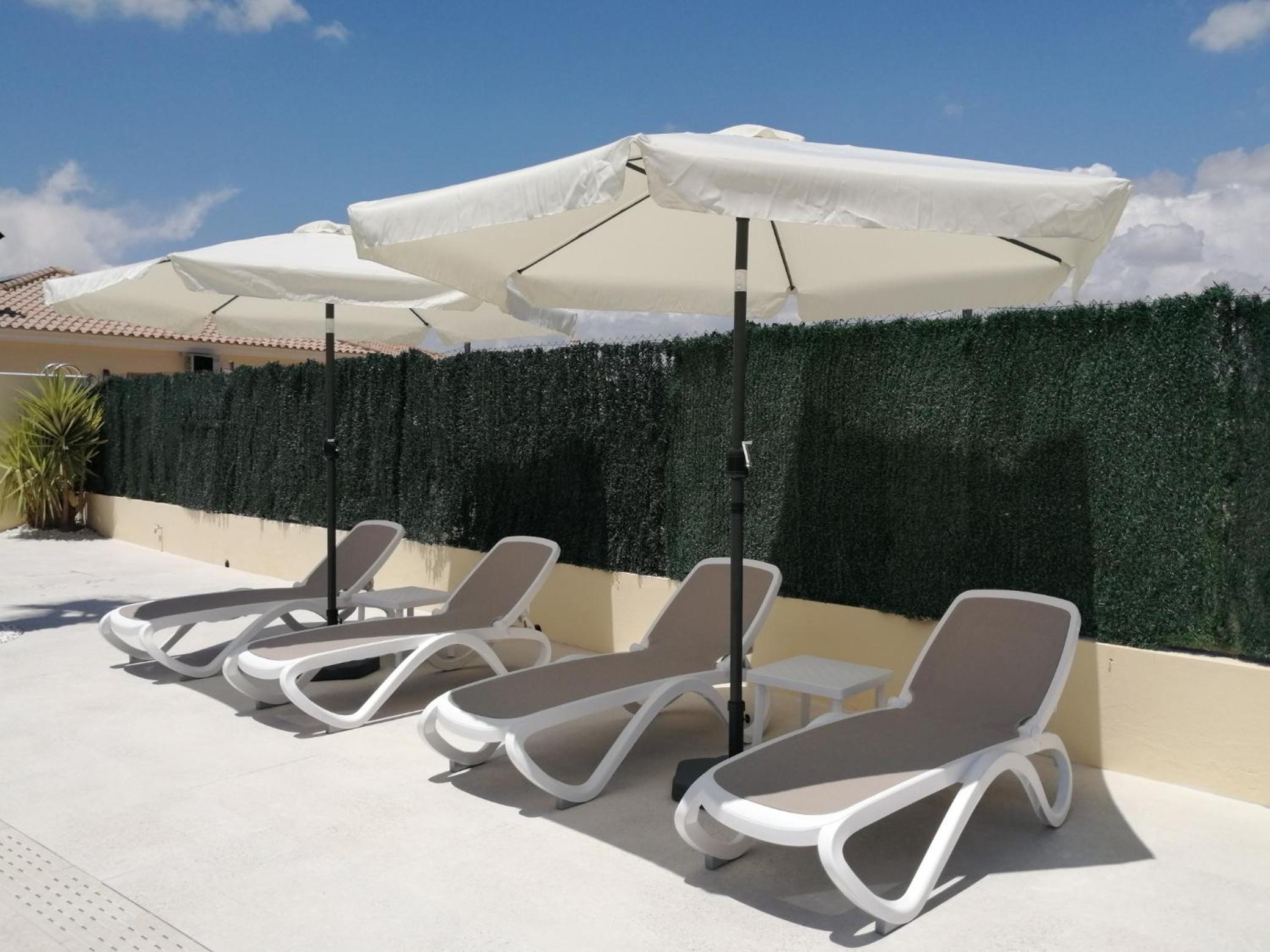 Villa - Sleeps 4 - Pool - Patio - Parking view 4