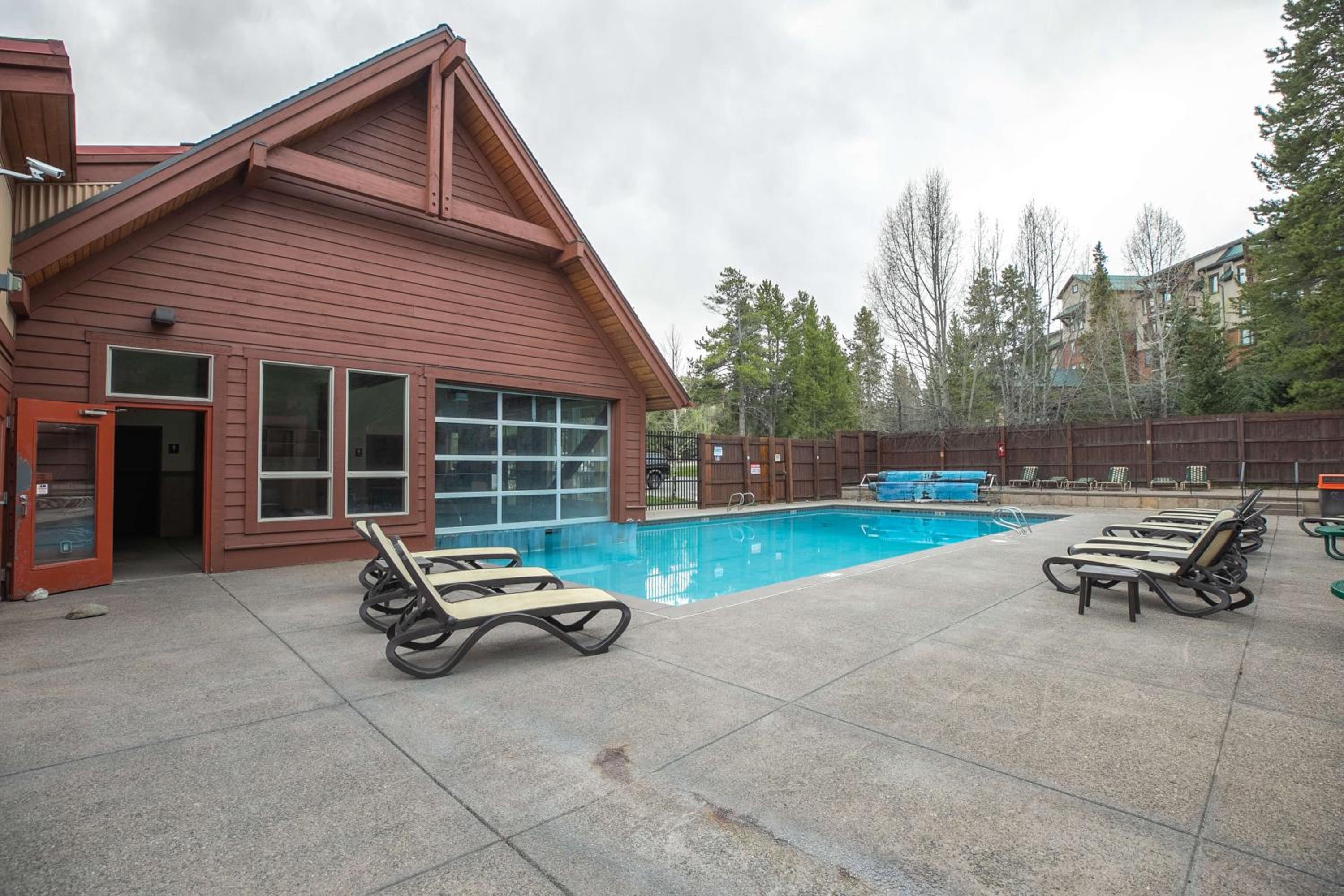 One Breckenridge Place Bear Trail Townhome: Stroll to Main St, Slopes