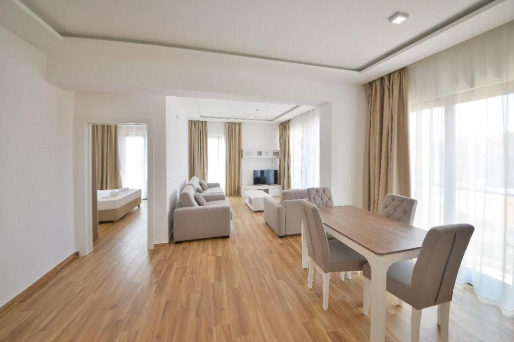 Royal apartmani