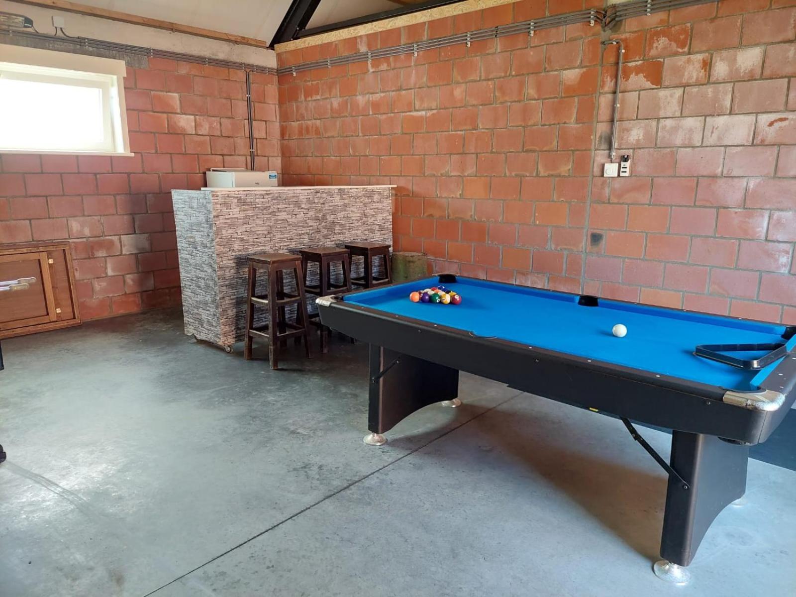 Luxury holiday home in Zwevezele