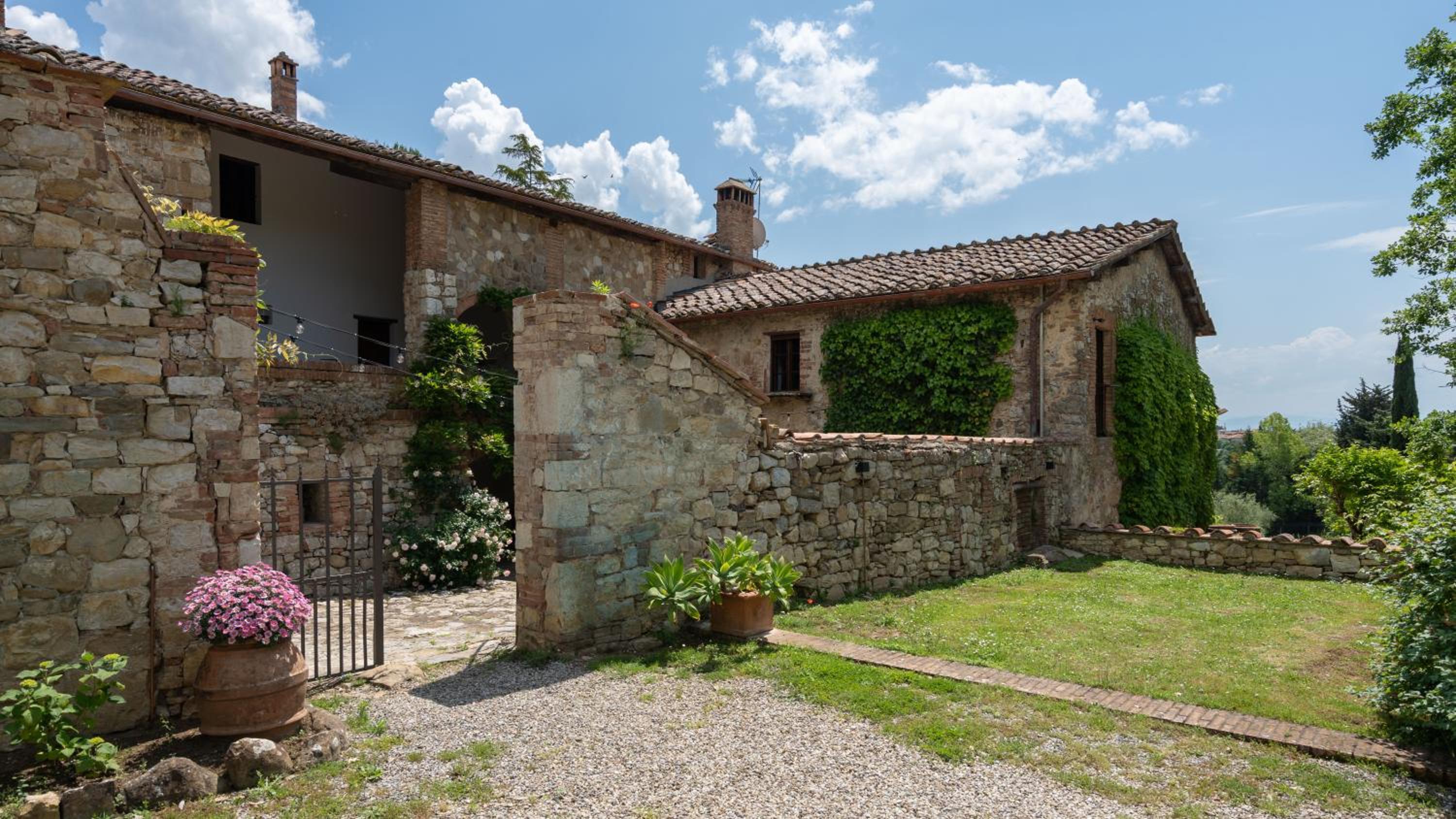 TERRA DI SIENA 14, Emma Villas view 5