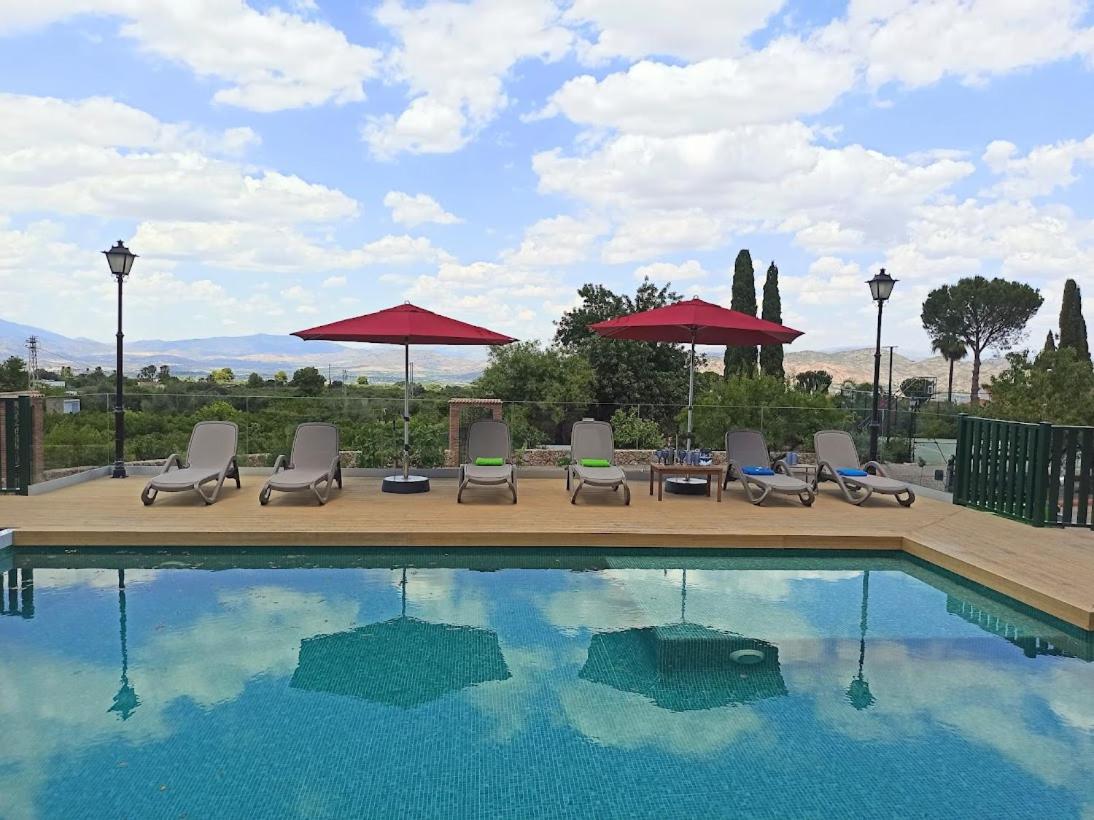 Loma Serena Luxury Villa met verwarmd zwembad en tennisbaan