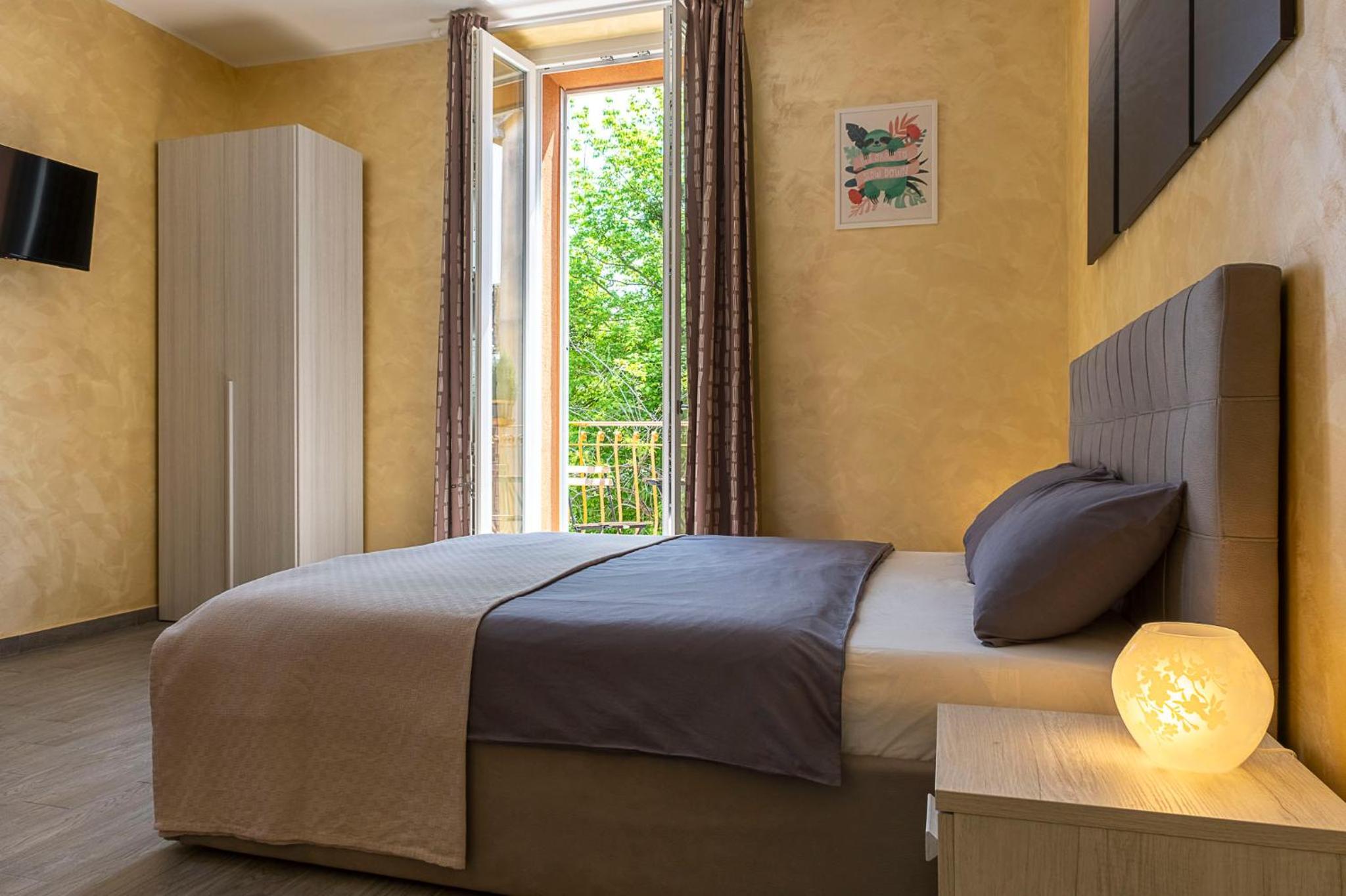 hotel room