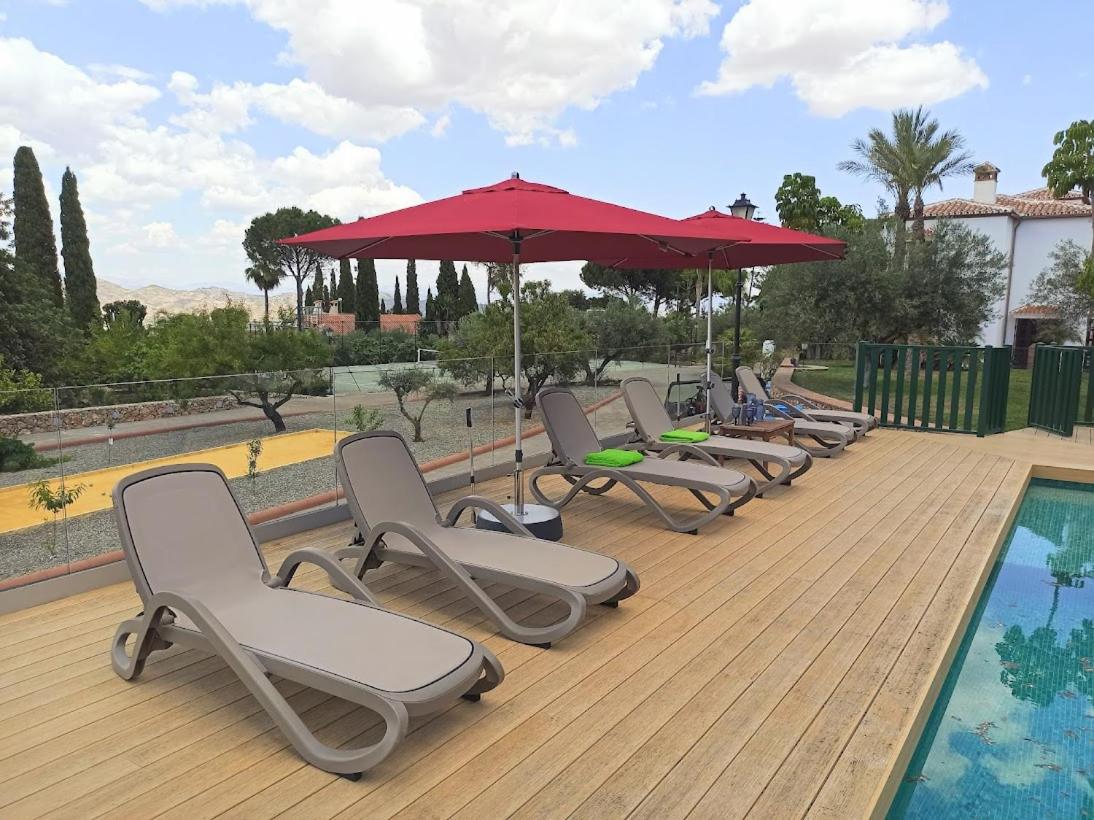 Loma Serena Luxury Villa met verwarmd zwembad en tennisbaan