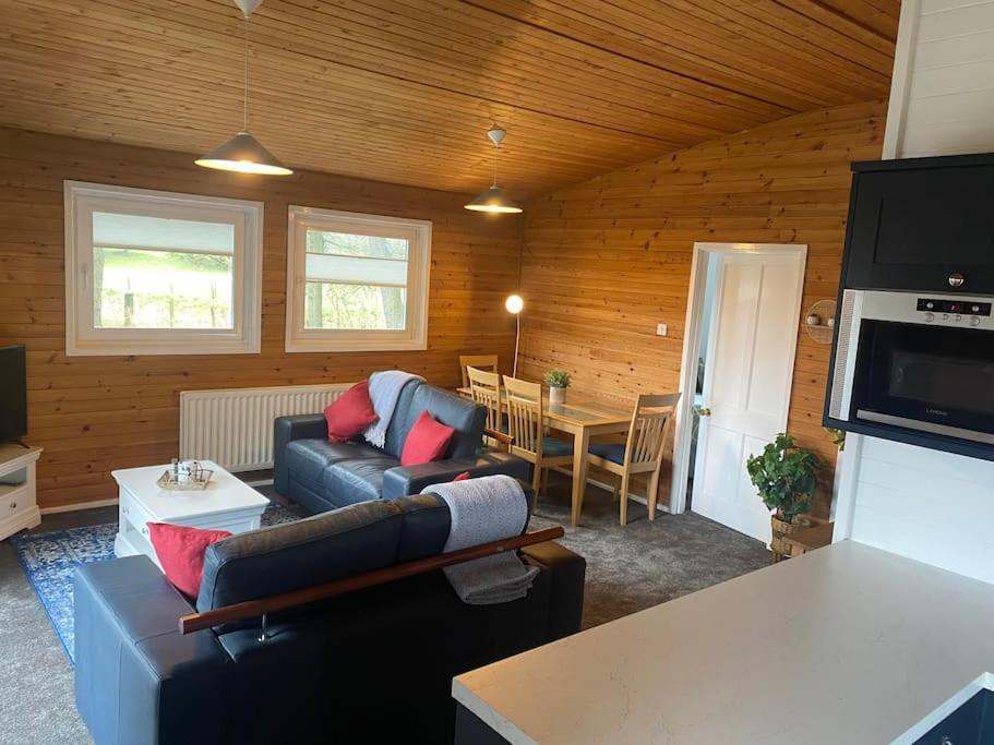 Hideaway Lodge