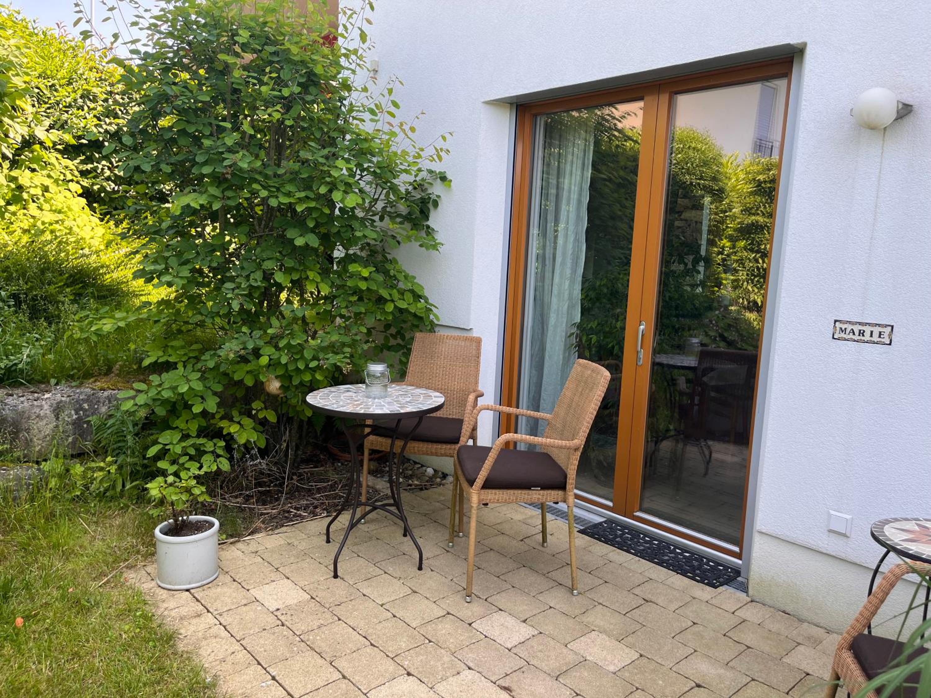 Ferienwohnungen Im Rosengarten
