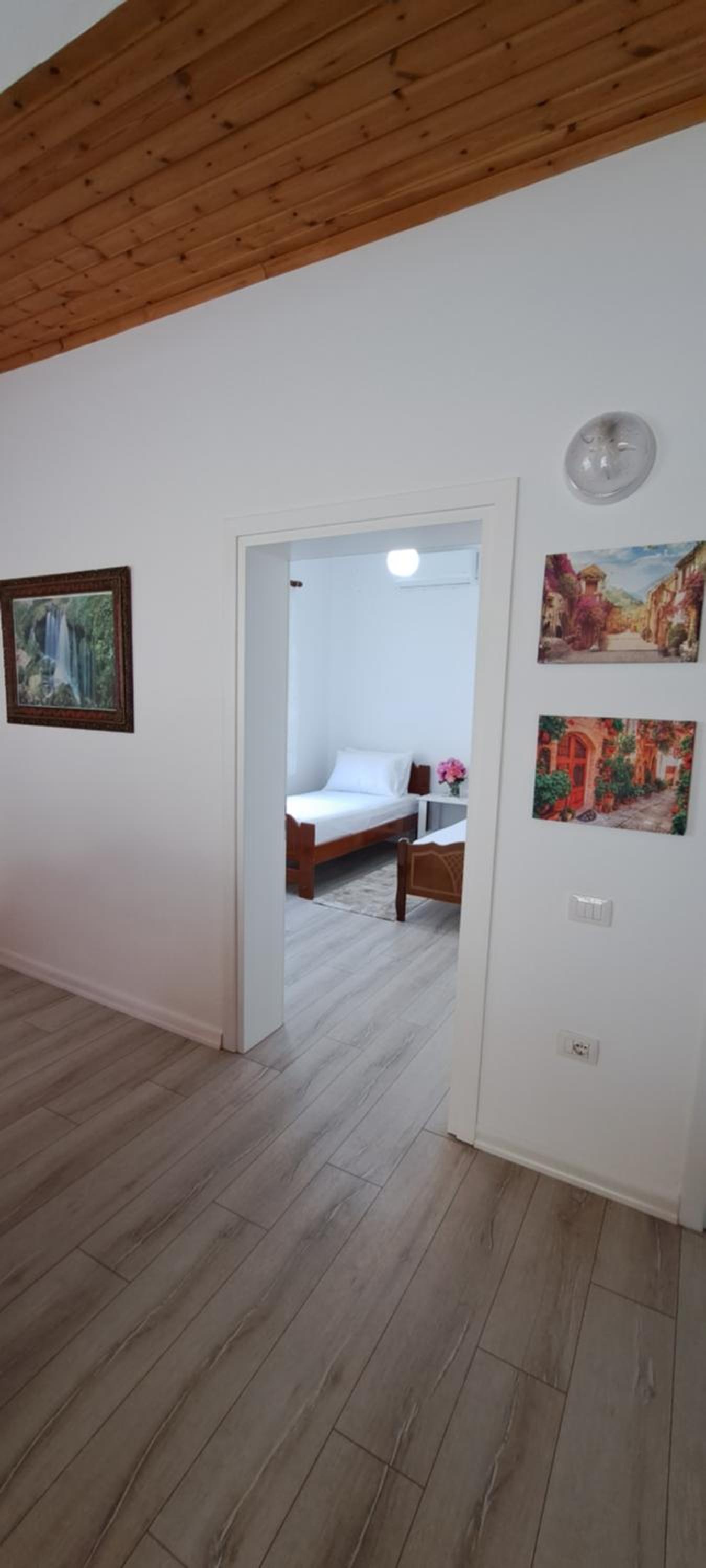 Villa LIKAJ