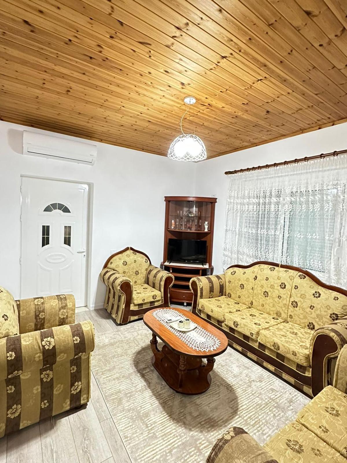 Villa LIKAJ