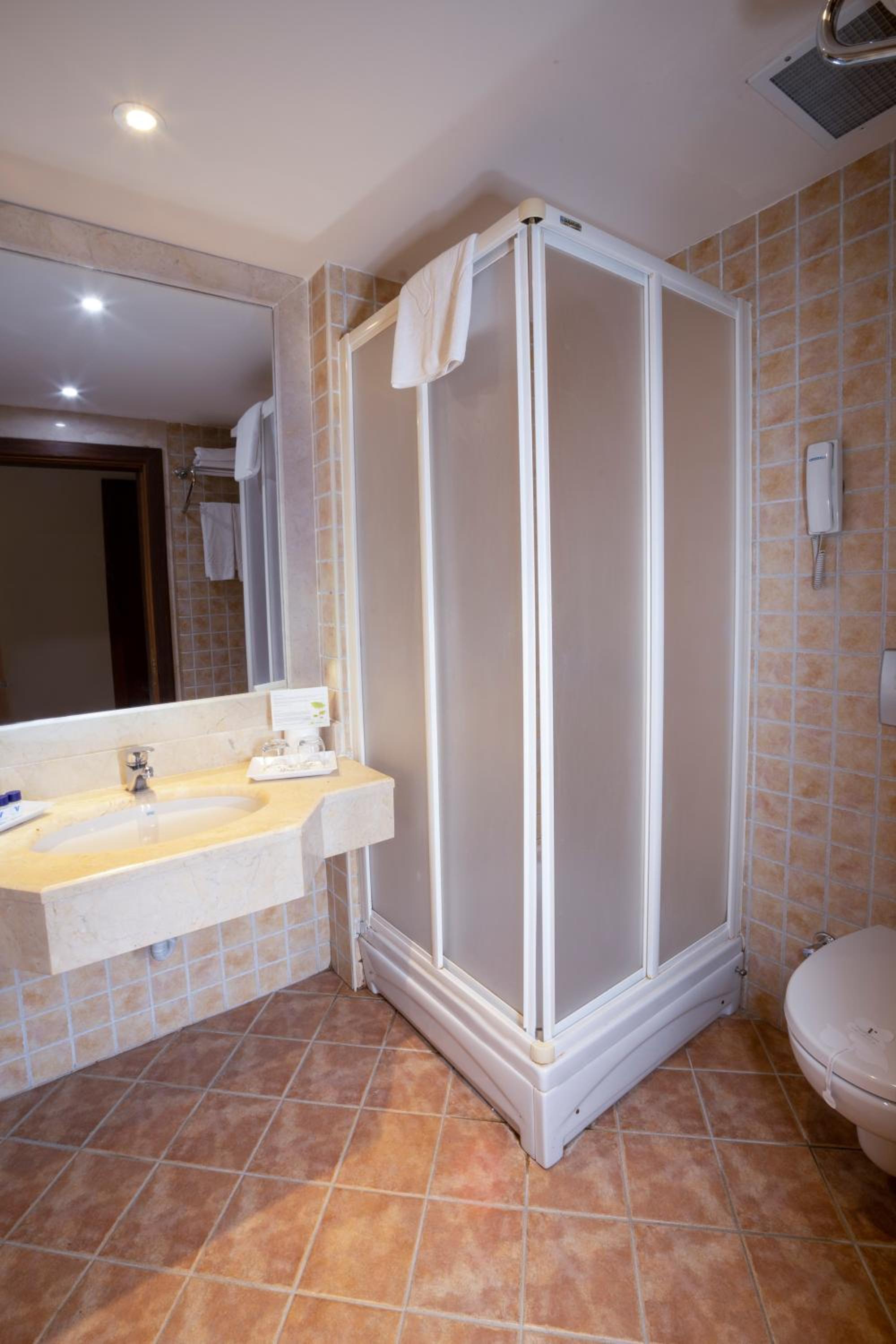 Villa Side Hotel - Image 44