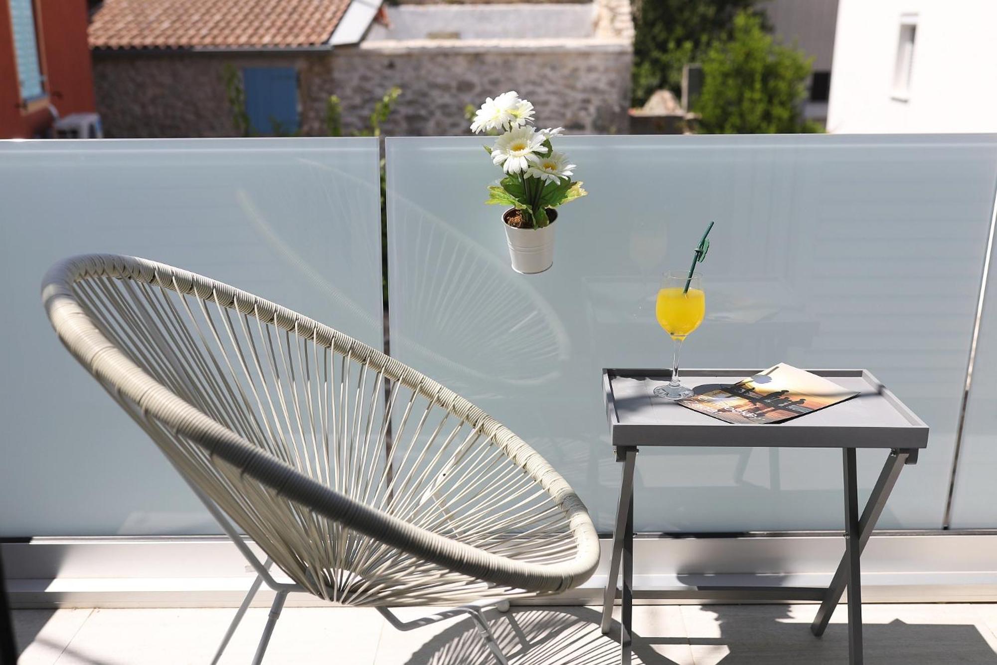 balance & terrace