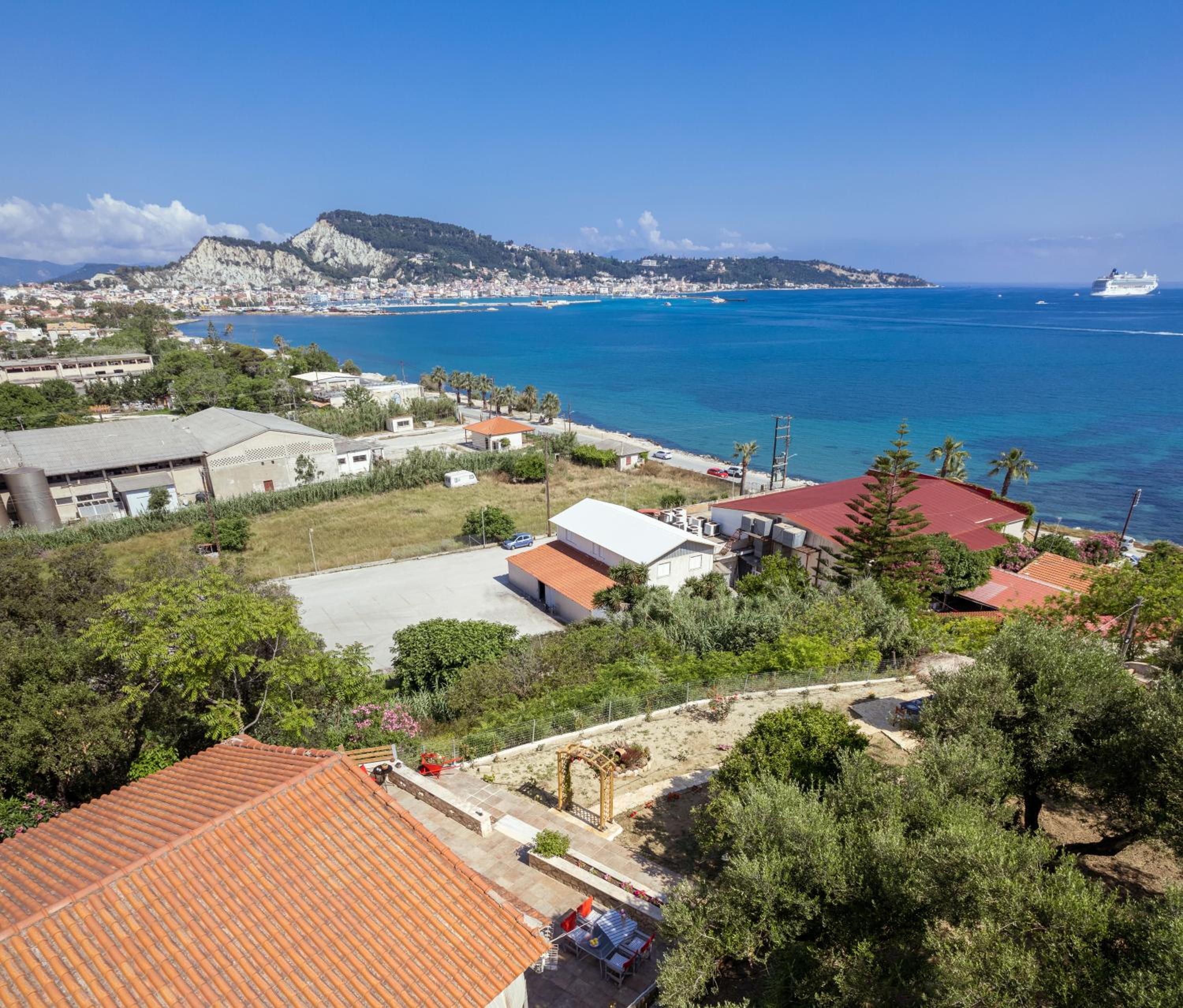 Orientem Villa - Sea View Near Zante Town