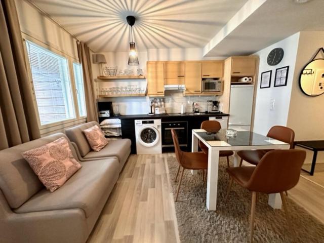 Lomavuokra Studio apartment A3, Levi Central, ski-in ski-out view 4