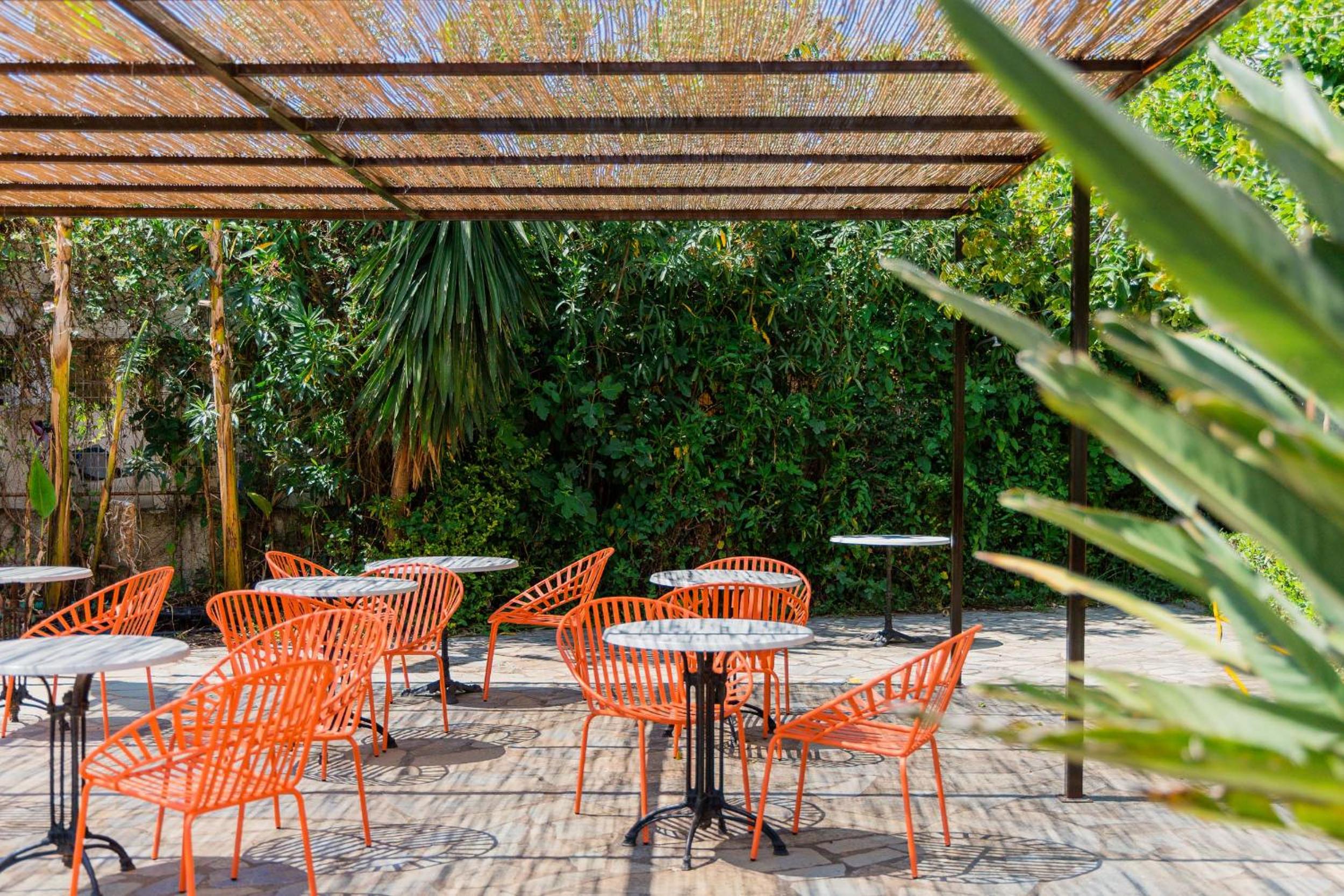 outdoor BBQ area