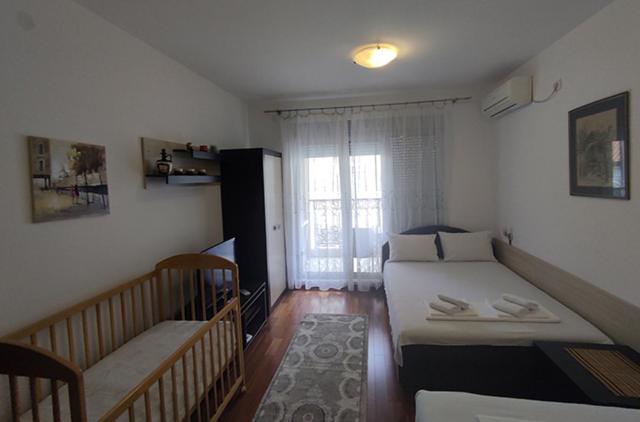 Apartments Centar Petrovac view 2