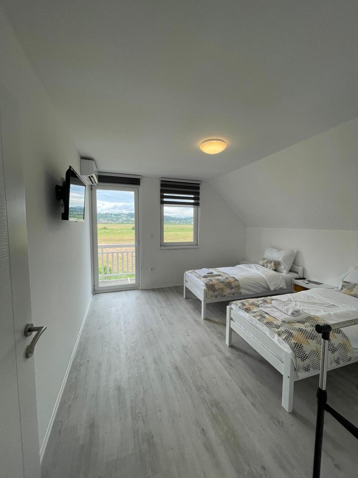 Guest House Green Field