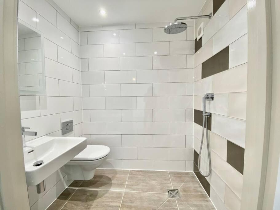 3 The Boatyard - Luxurious waterside 4 bed townhouse, lift, parking view 5