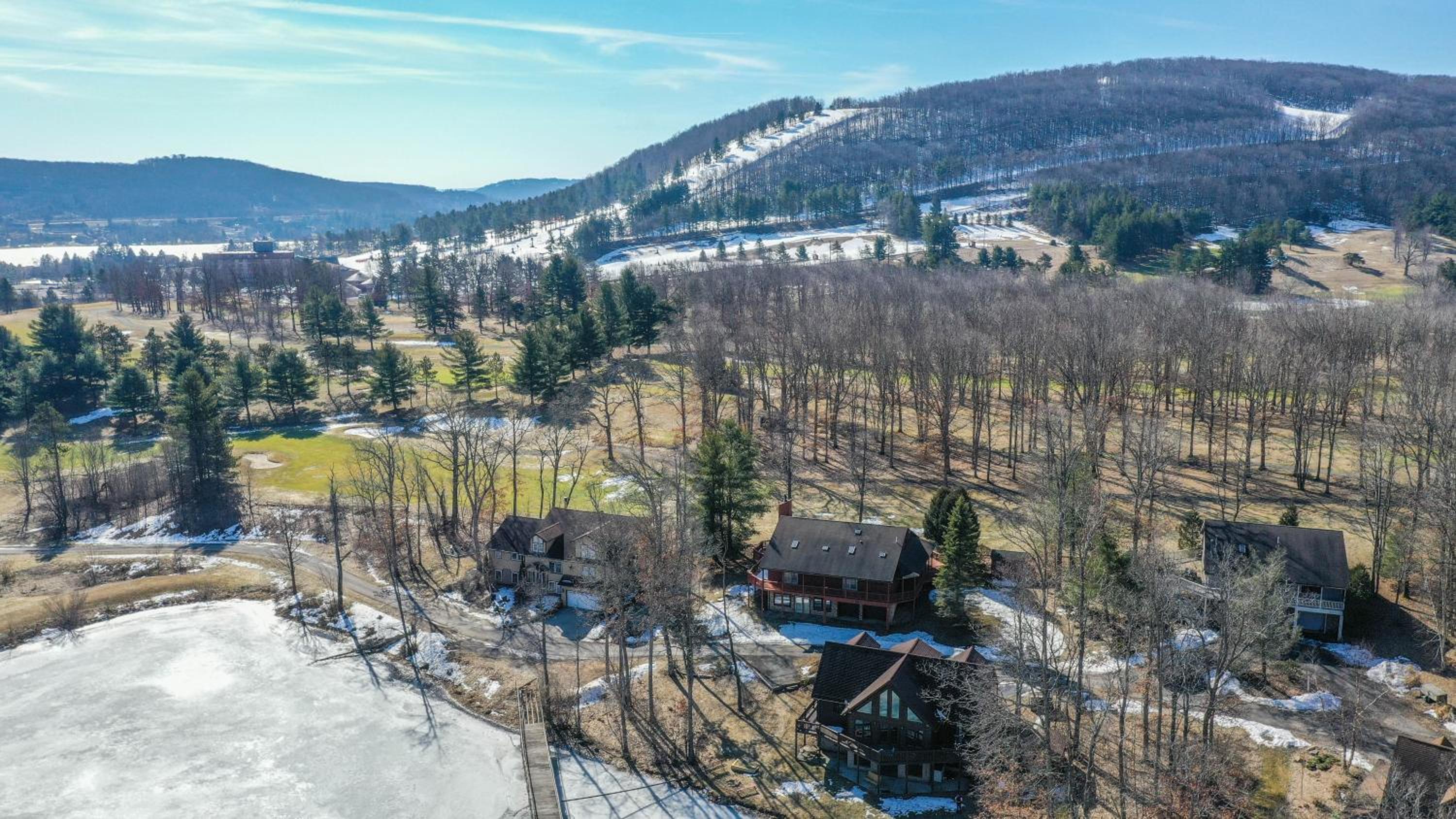 Duck Pond Lodge view 3