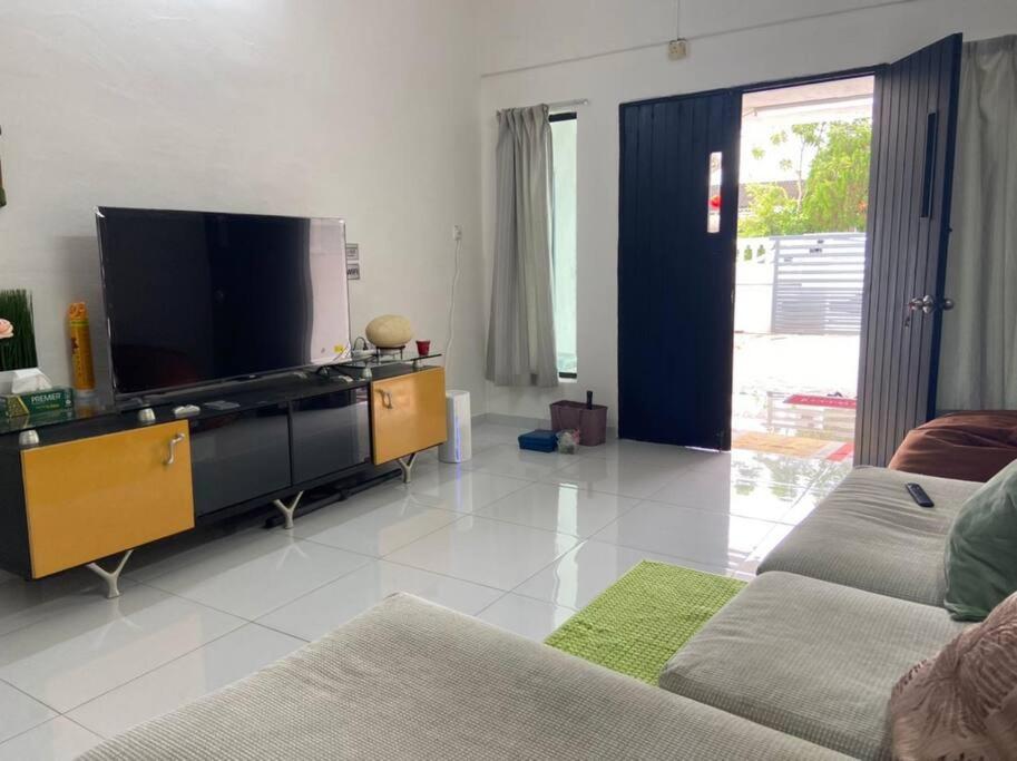 Homestay Taman Sri Nibong 庆丰园 photo 6