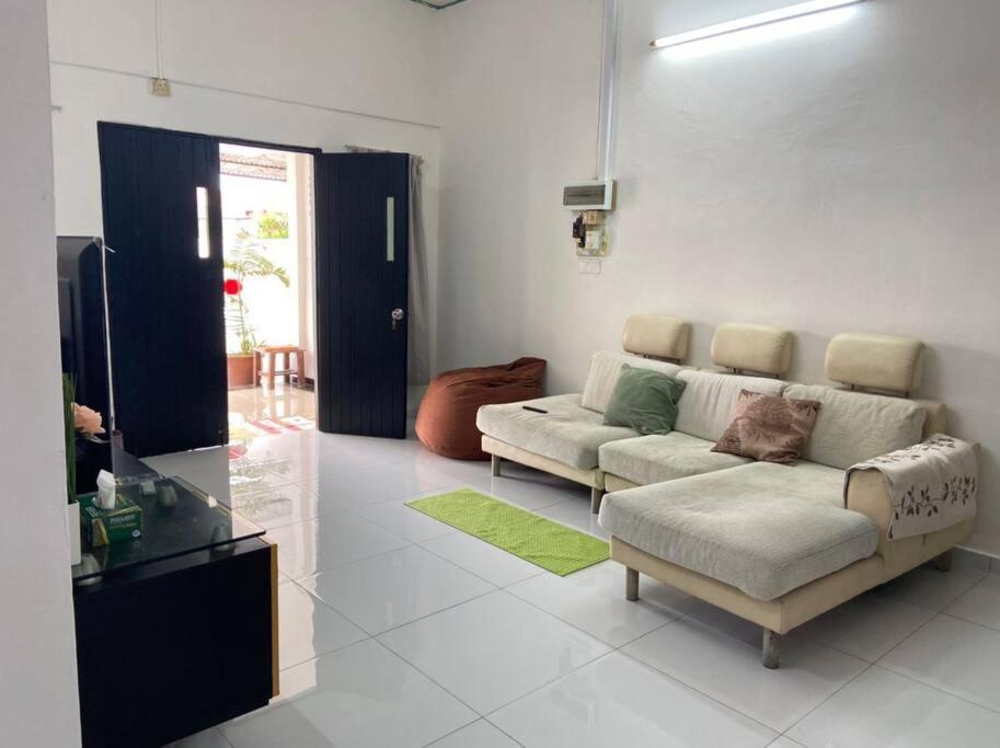 Homestay Taman Sri Nibong 庆丰园 photo 8