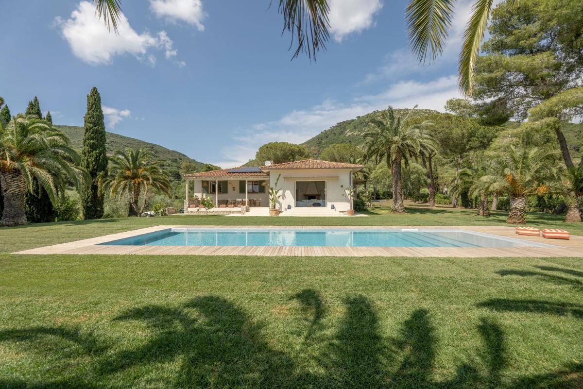 Villa Elle Exclusive Isola d'Elba view 2