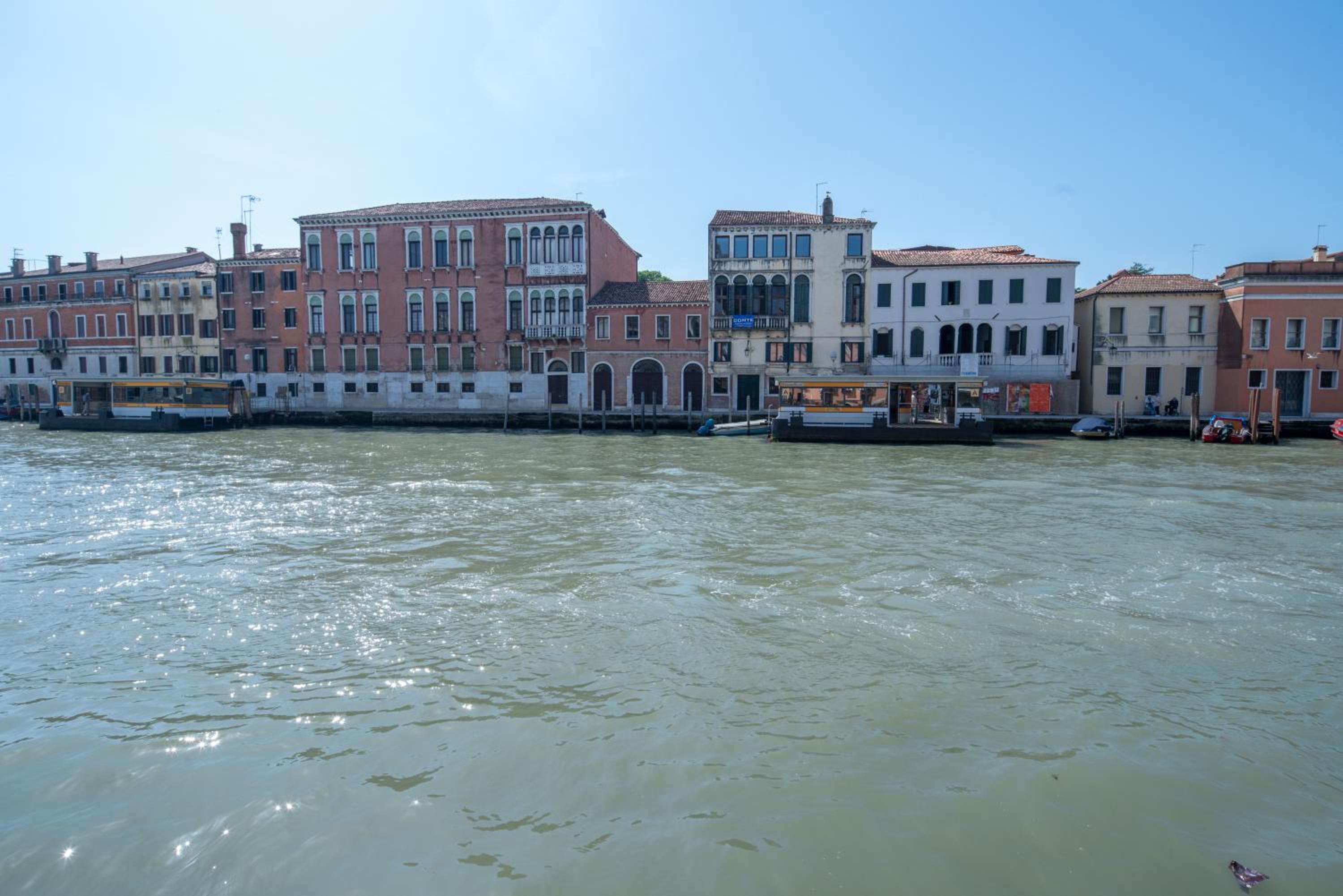 Palace Canal View by Wonderful Italy