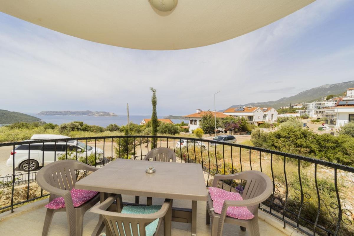 Cozy House with Sea and Nature View in Antalya view 2