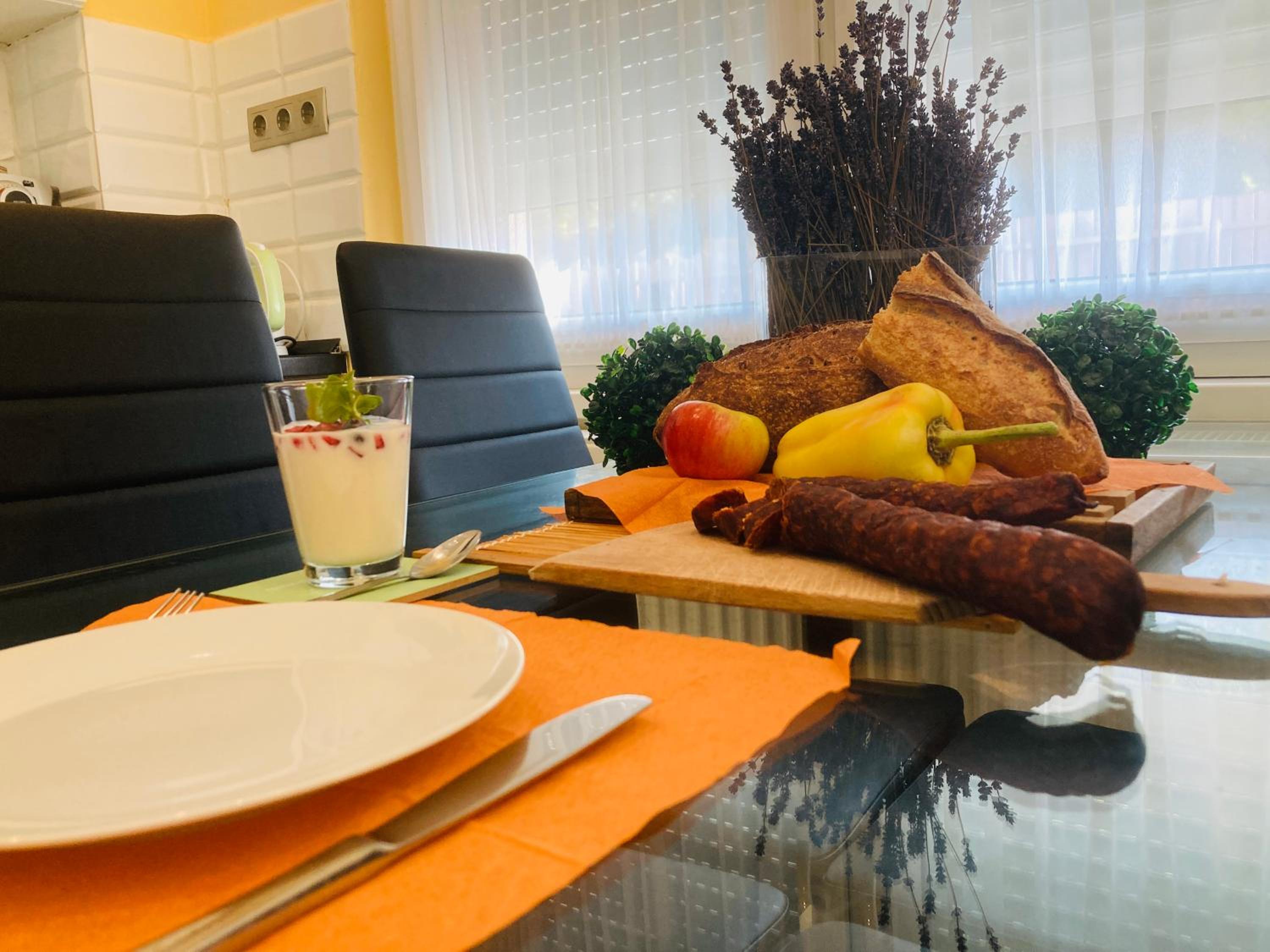 Tóparti Apartmanház