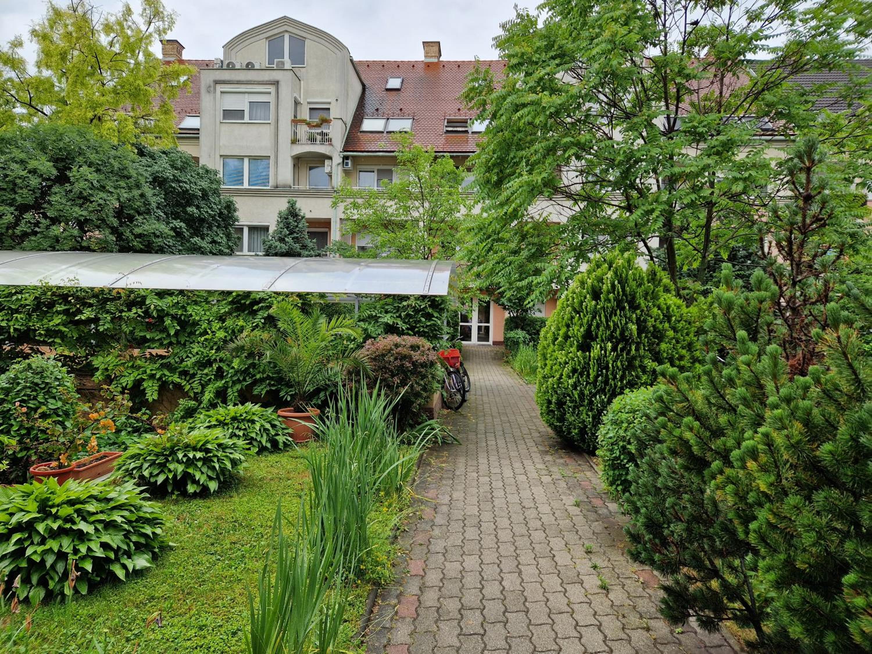 Márti 3 Bedroom Apartment view 5
