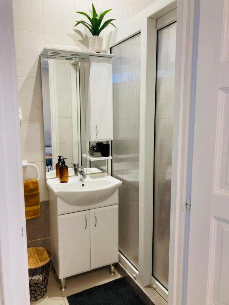 Tóparti Apartmanház