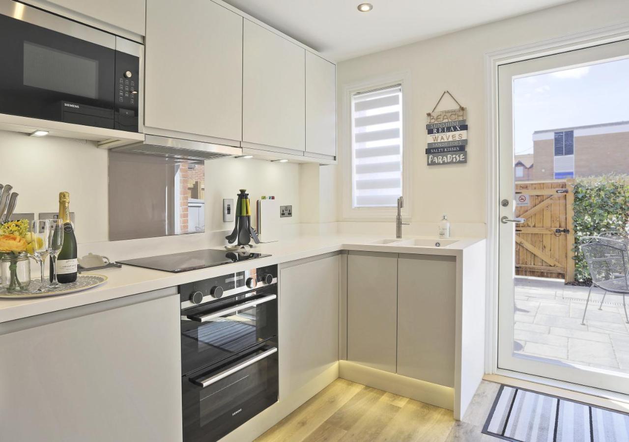 2 Bed in Southwold oc-8lt view 2