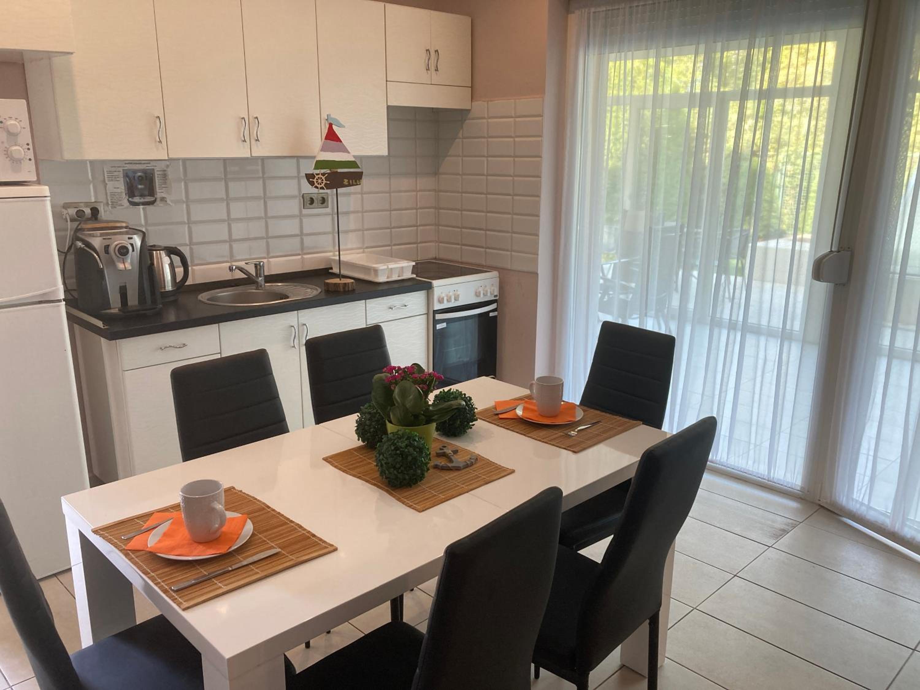Tóparti Apartmanház