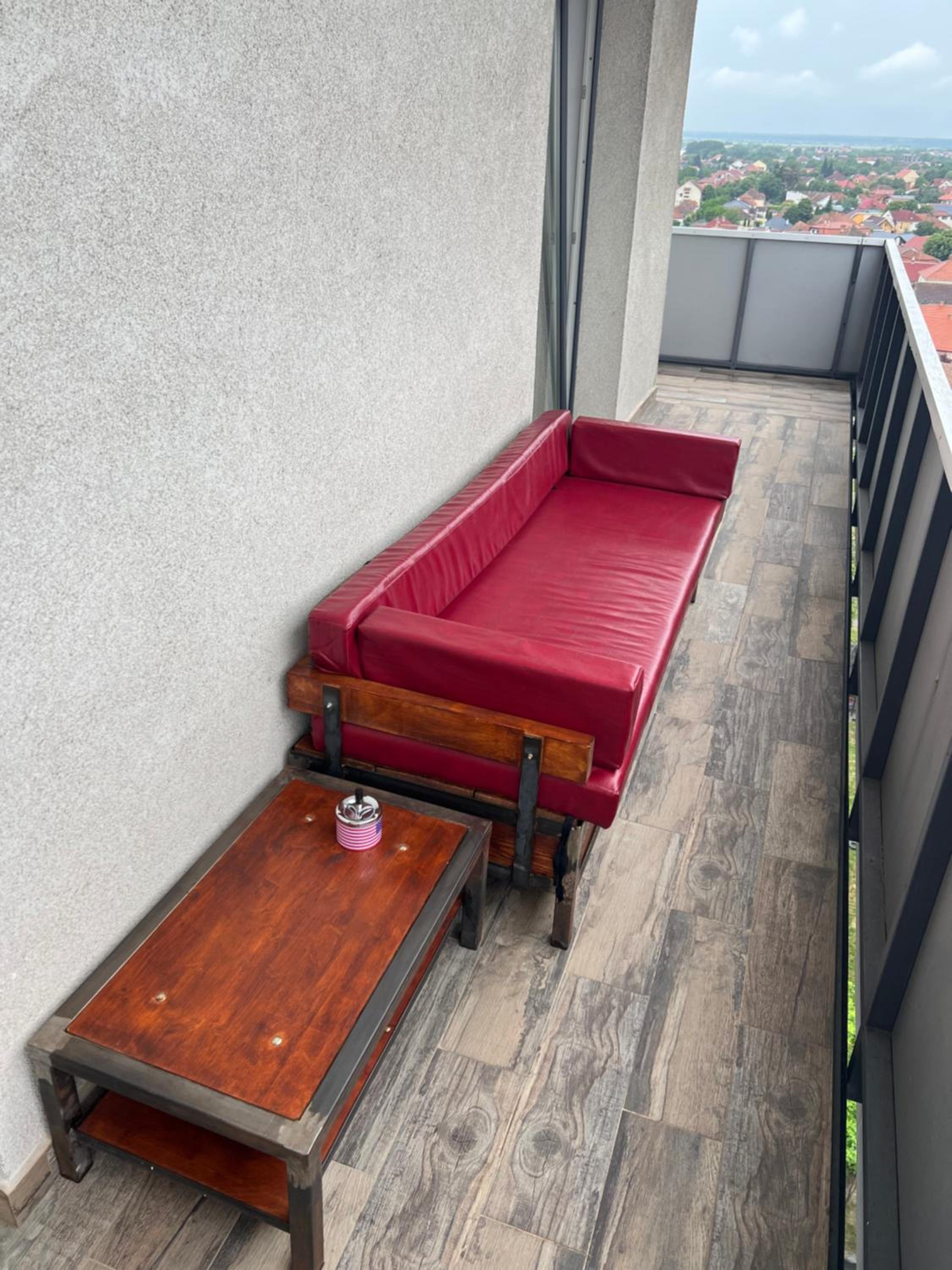 Plaza Apartment