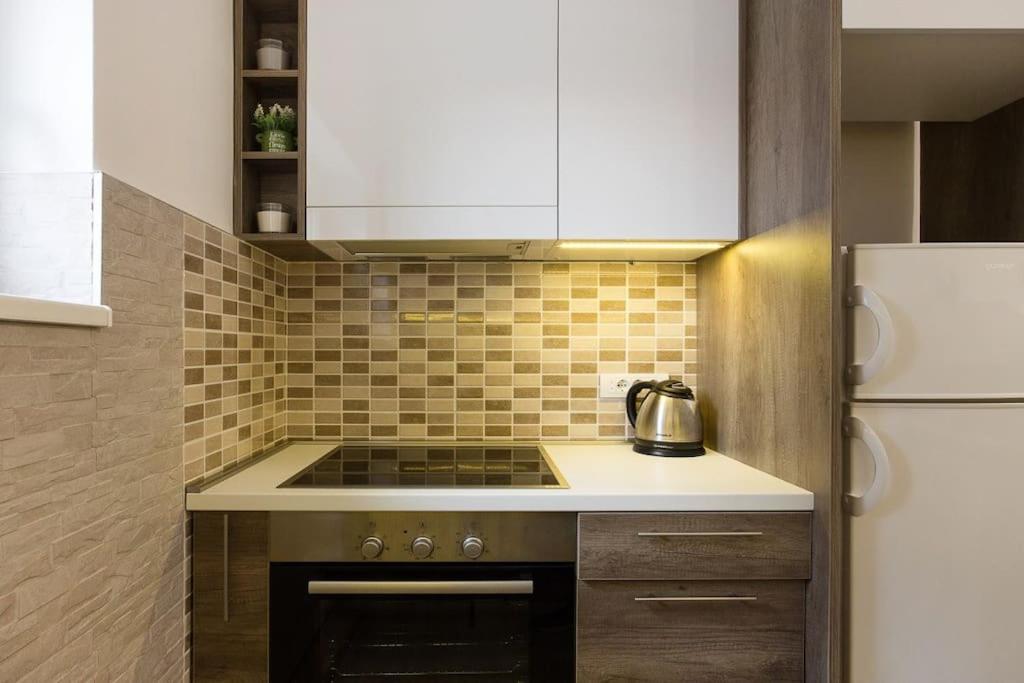 Hedonist-Belgrade Central Nest