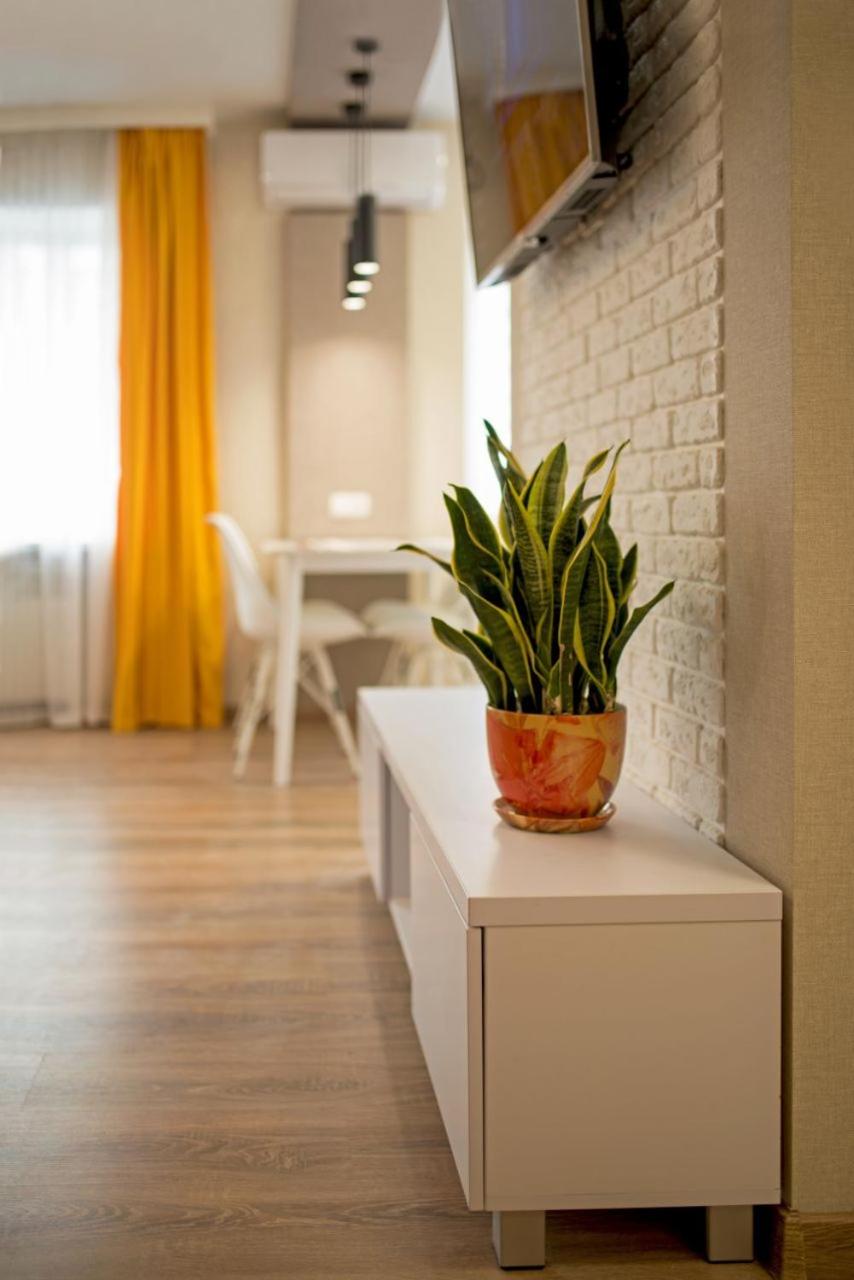 2 room apartment in the center of Poltava view 3