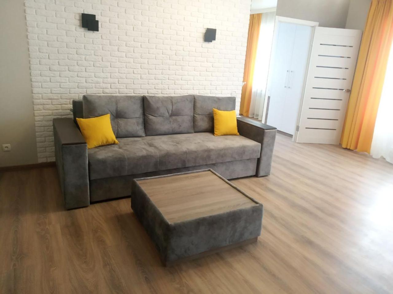 2 room apartment in the center of Poltava view 2