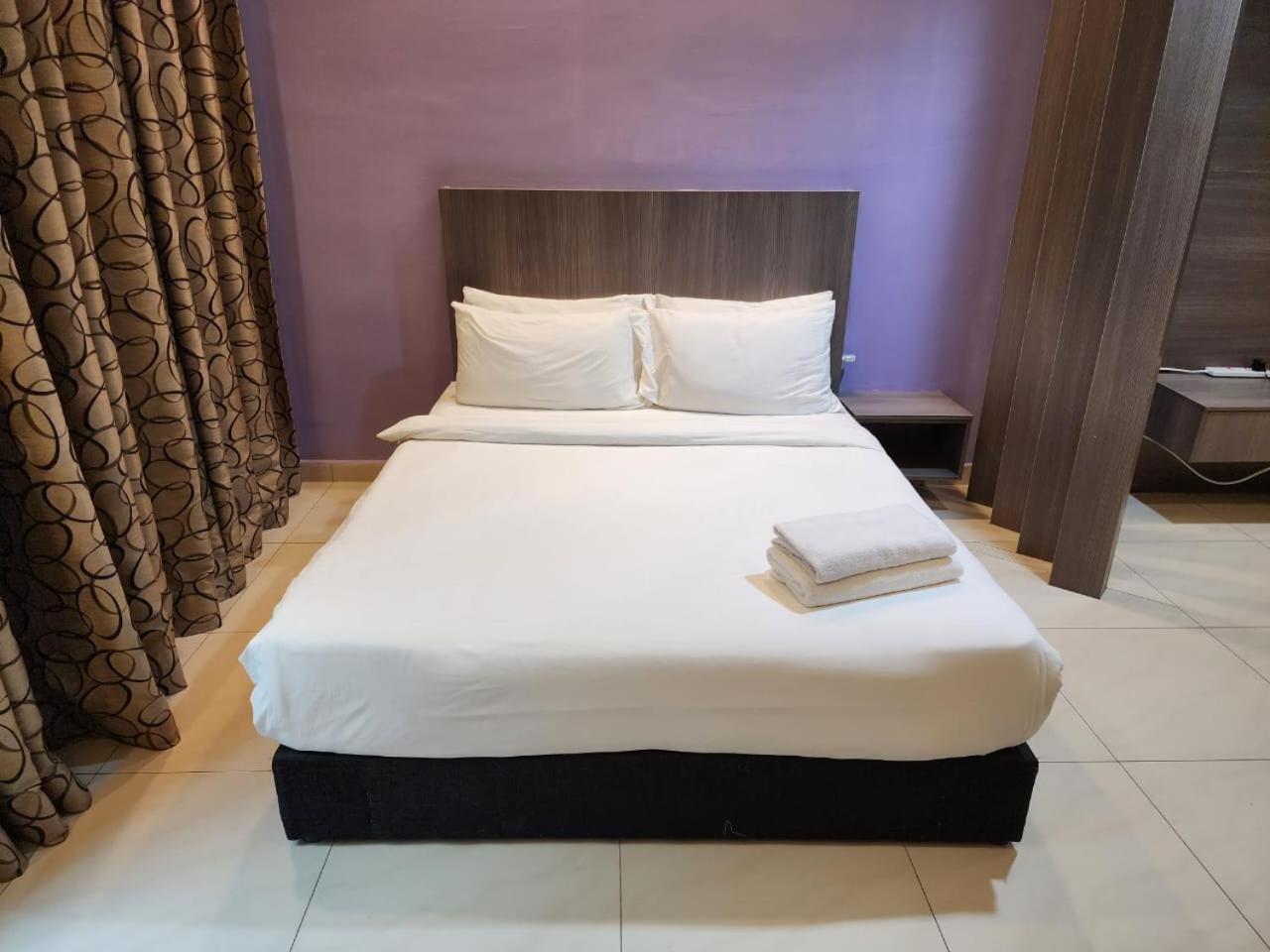 Regalia Suites KL Infinity Pool _ by MygeHomes