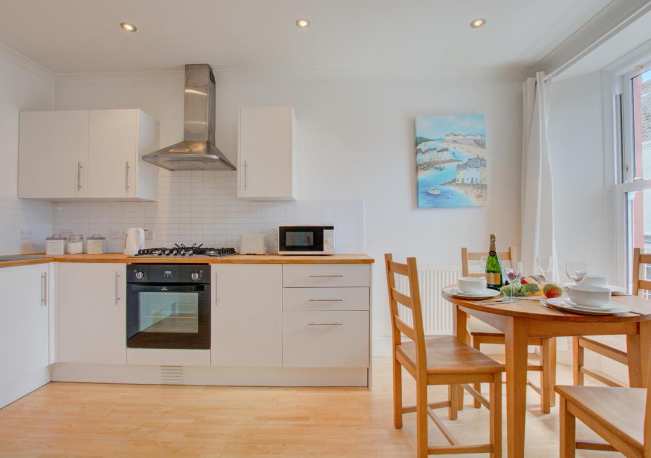 2 Bed in Saundersfoot oc-pw9157