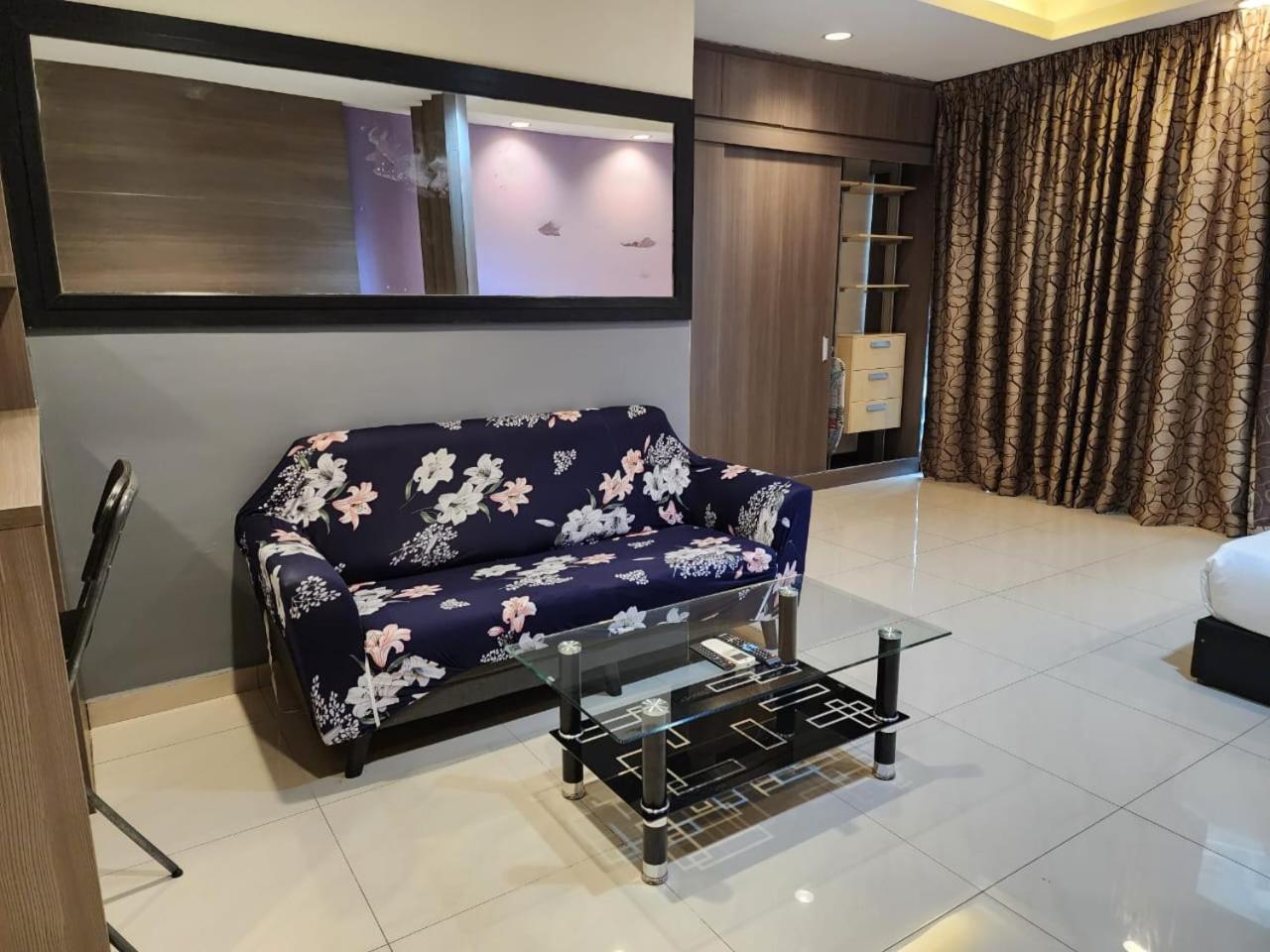 Regalia Suites KL Infinity Pool _ by MygeHomes