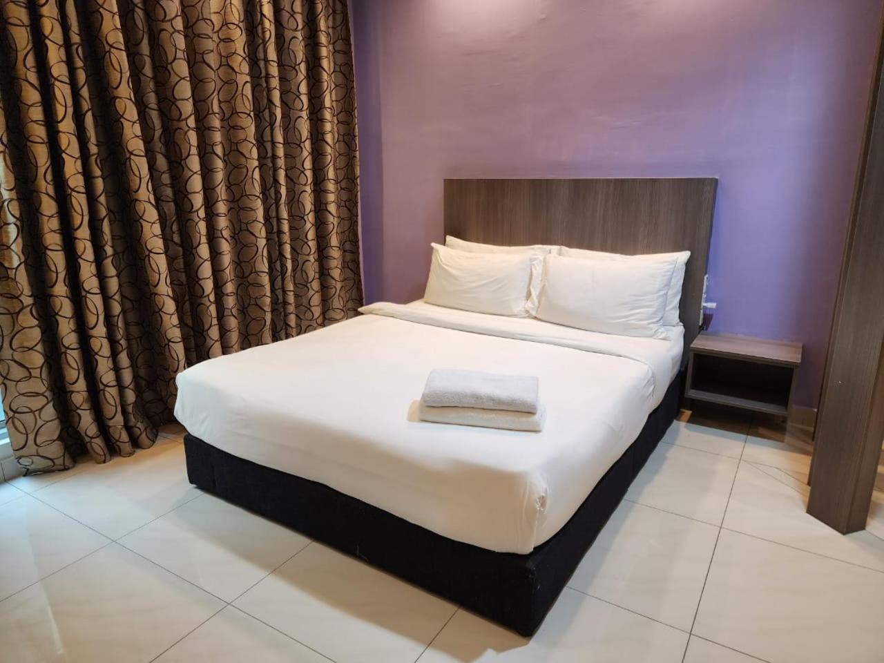 Regalia Suites KL Infinity Pool _ by MygeHomes