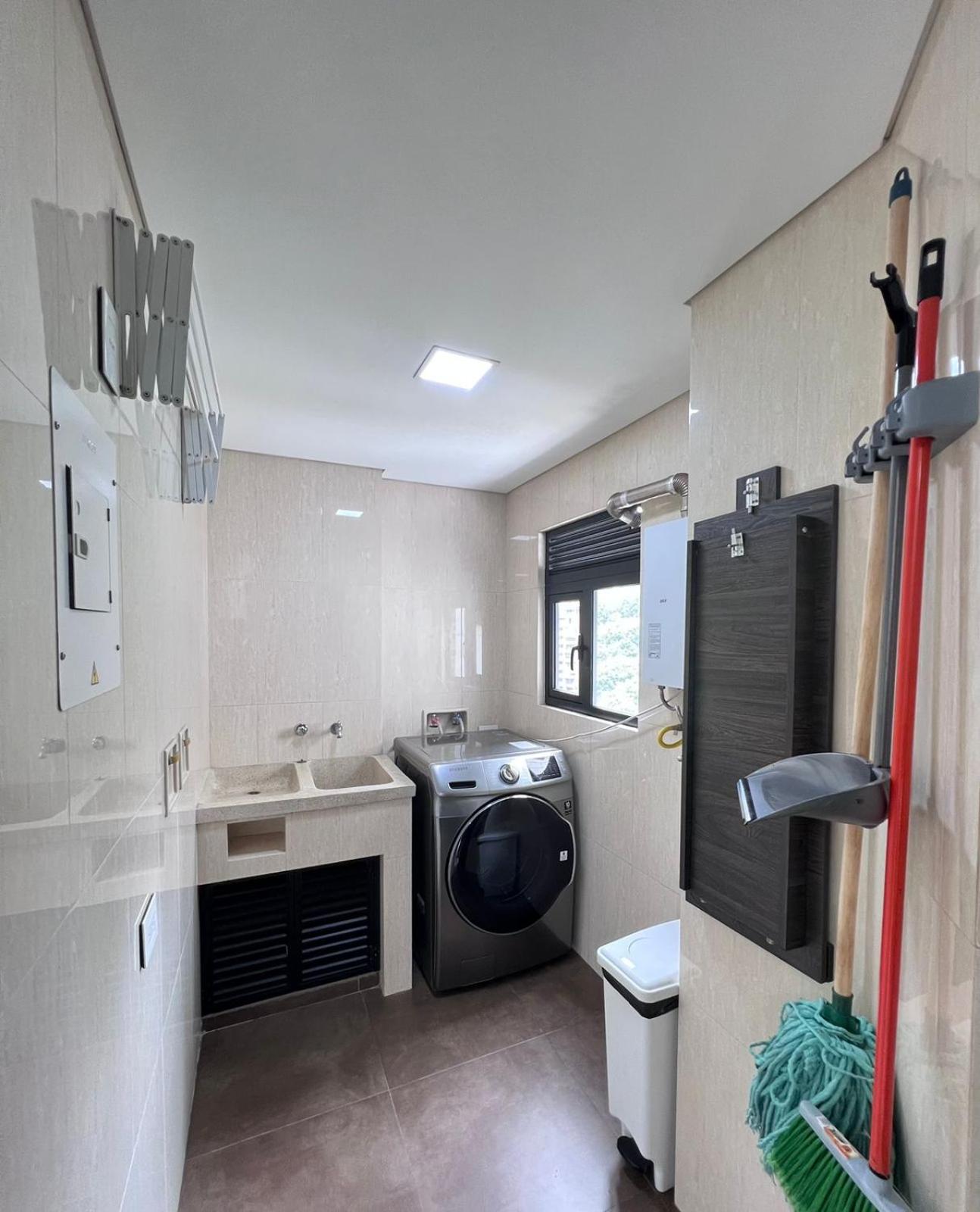 Spacious Apartments with High views from Poblado