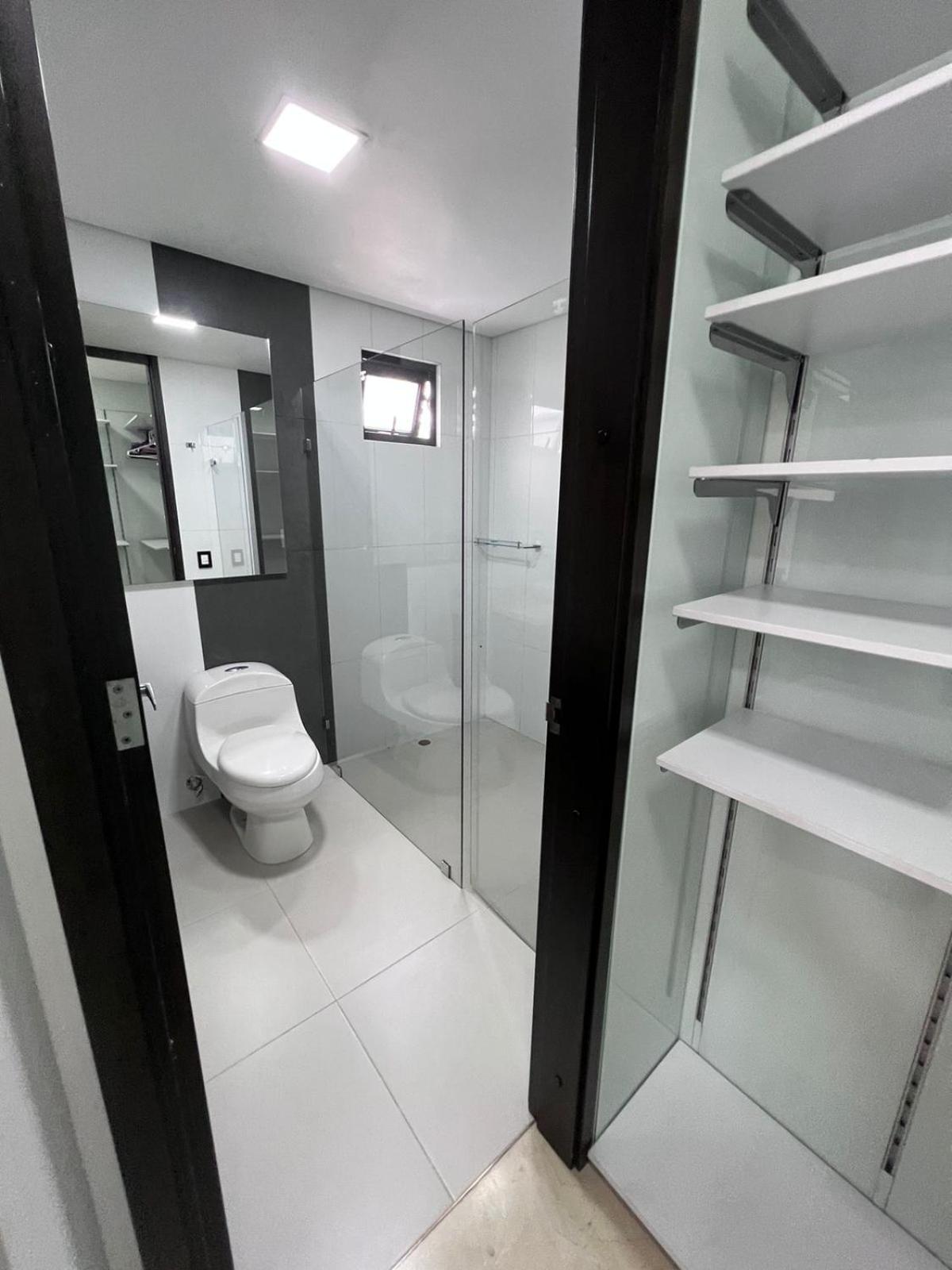 Spacious Apartments with High views from Poblado