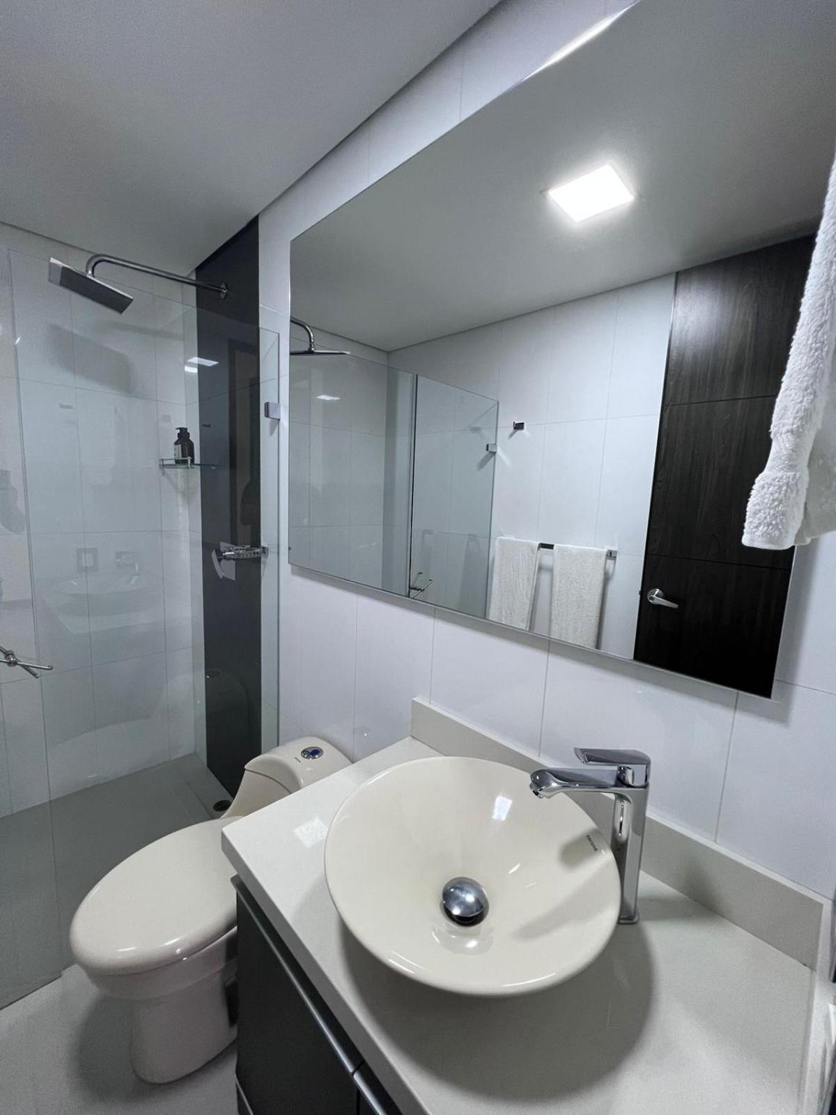 Spacious Apartments with High views from Poblado