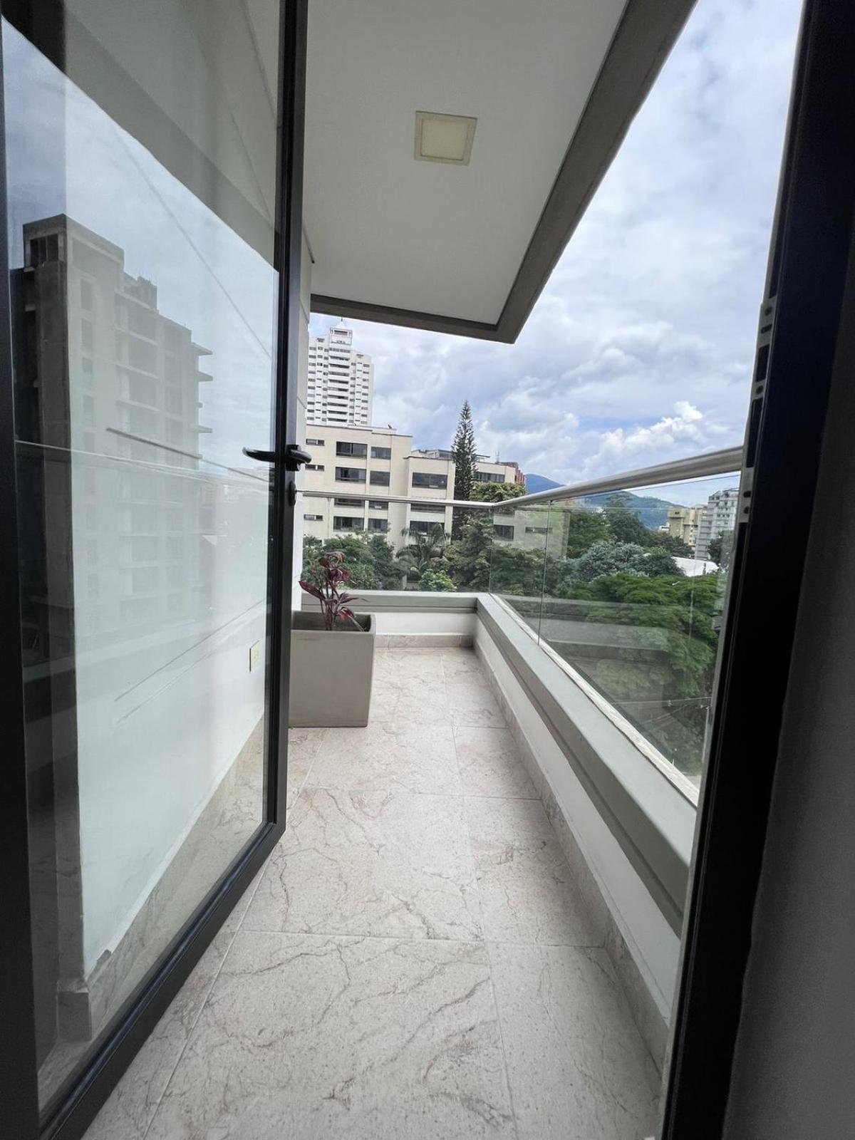 Spacious Apartments with High views from Poblado