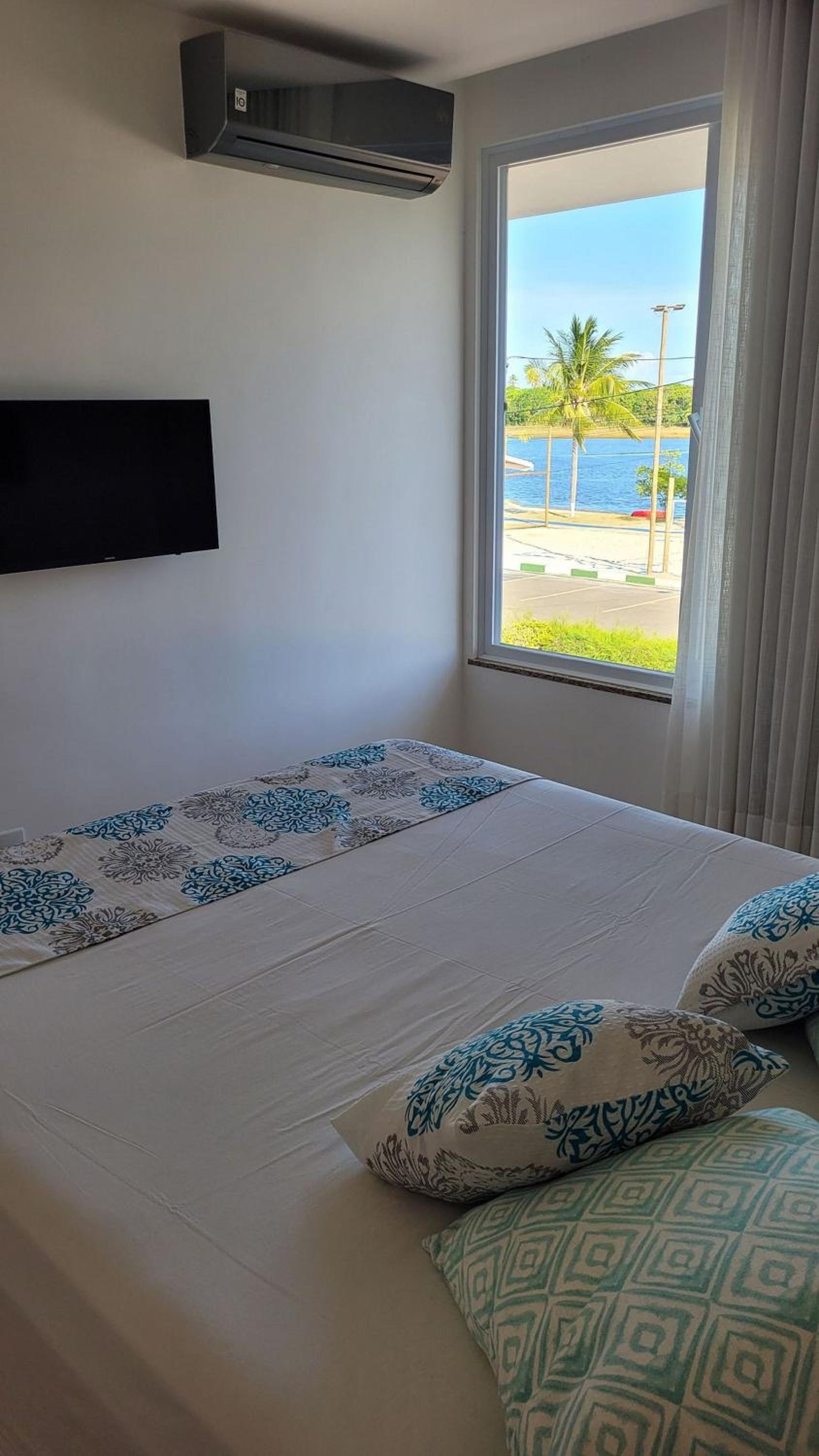 Okkara Guarajuba House - 5 bedrooms - Gym and View - Luxury - Guarajuba Beach BA Brazil