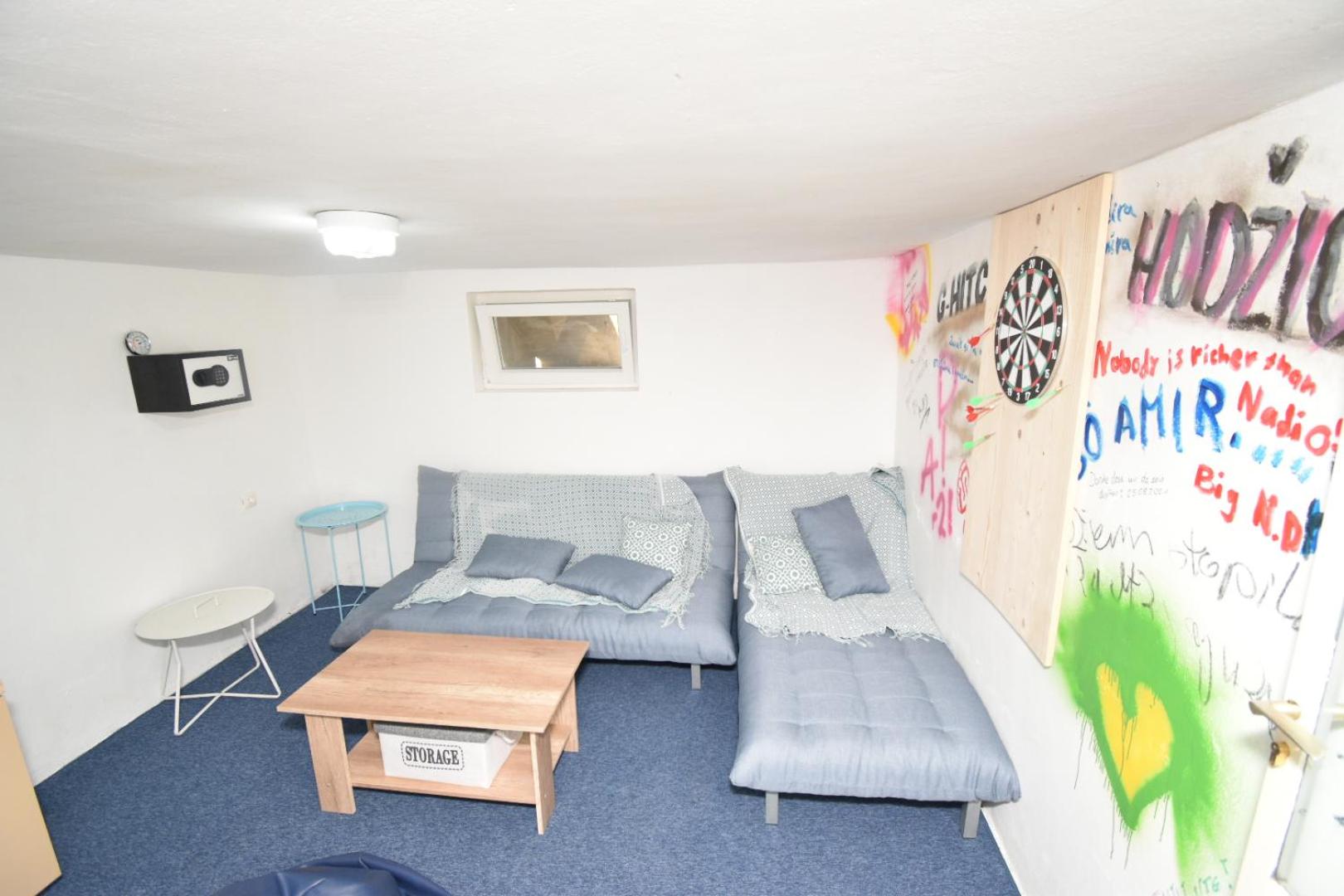 lounge