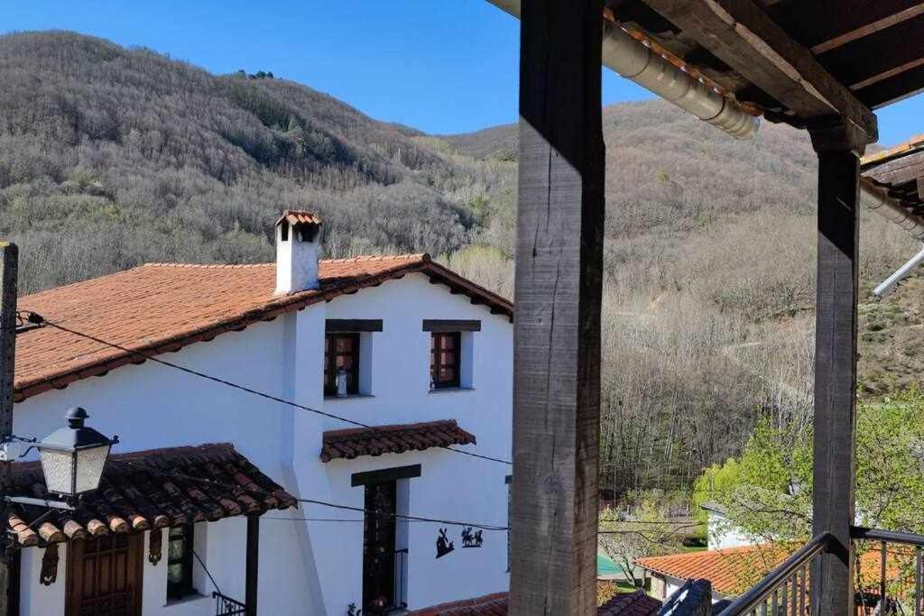 Hostal Montemayor