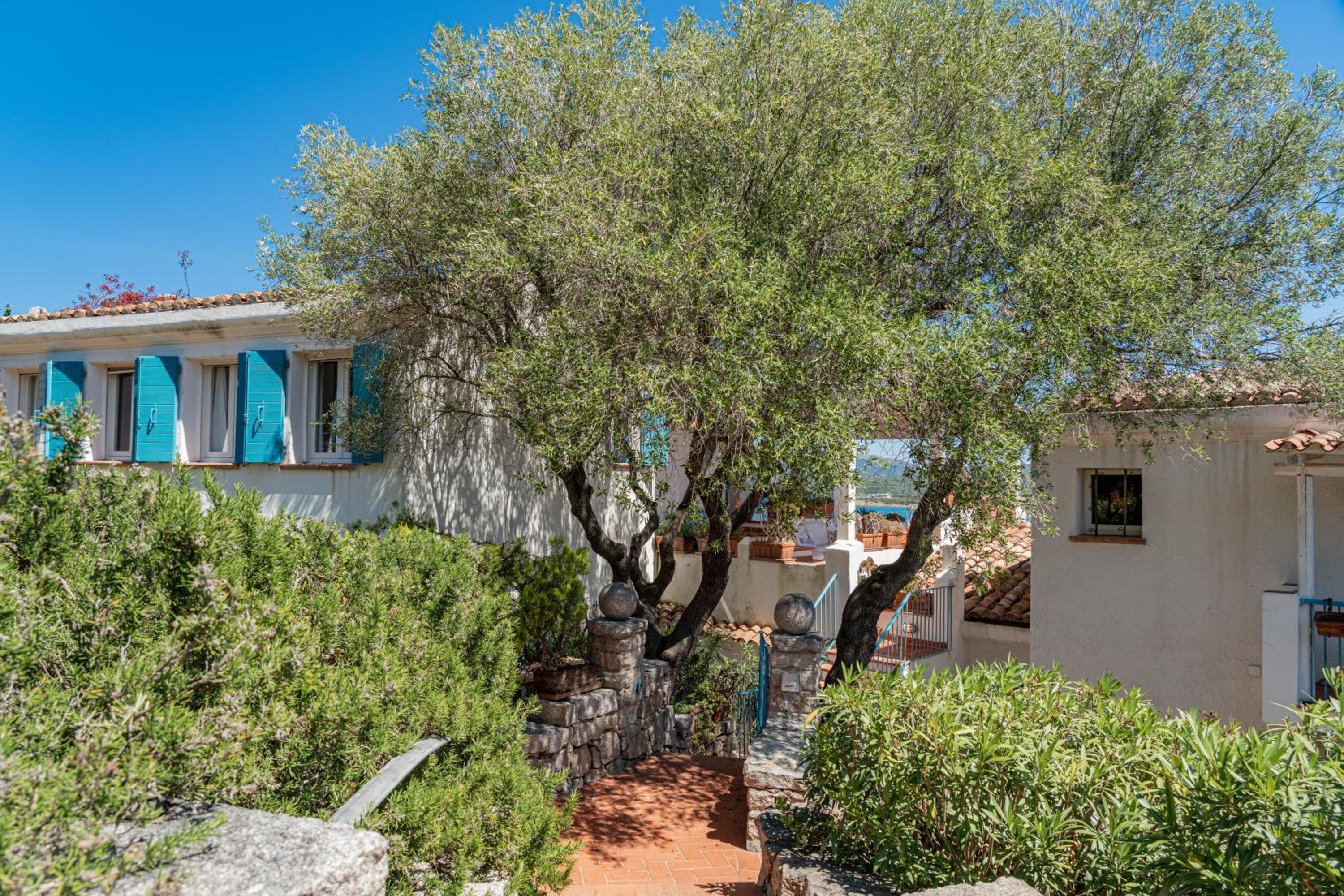 Casa Azzurra con Terrazza Vista Mare by Wonderful Italy
